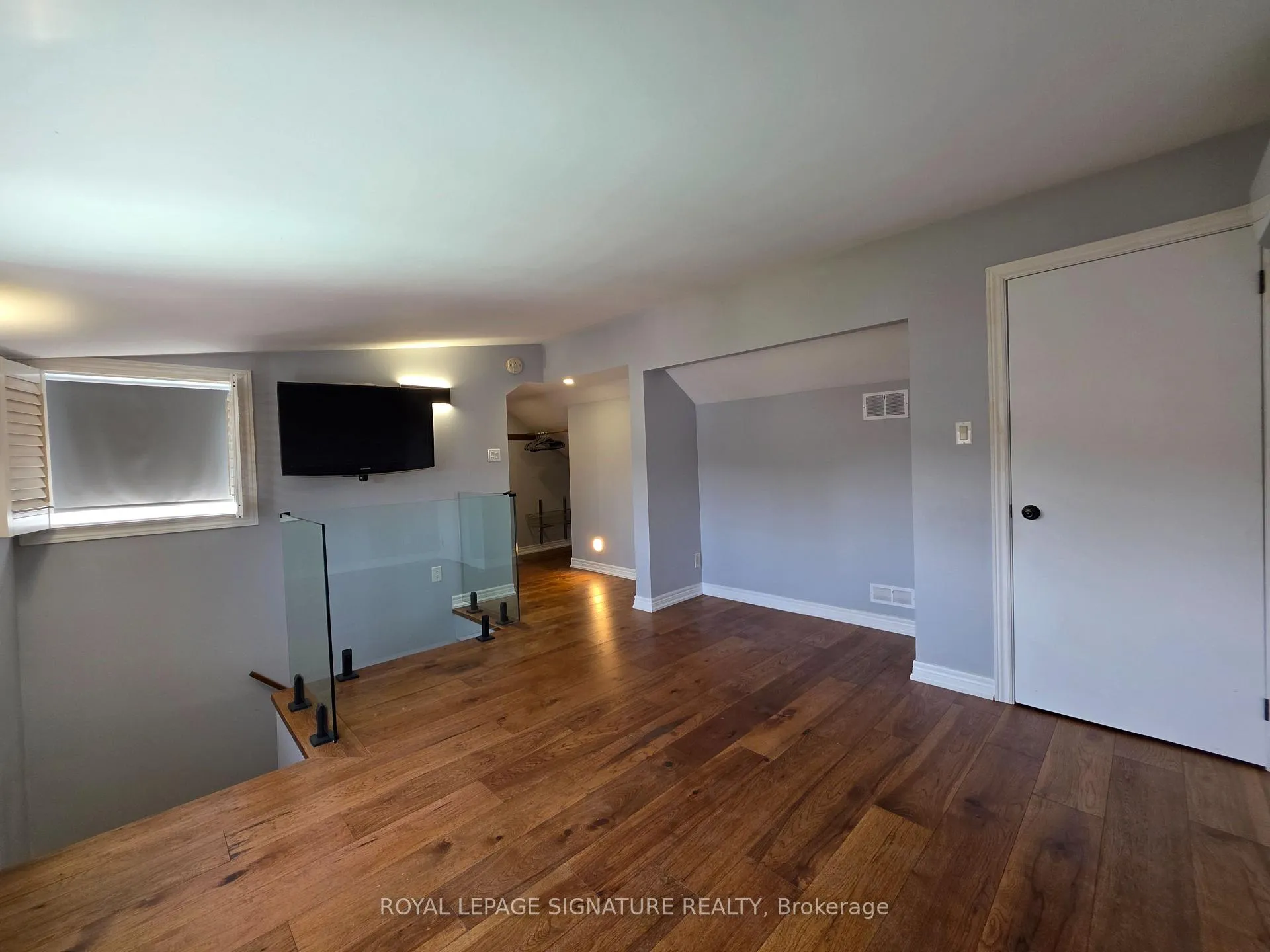 Photo 13 of Unit Upper Level, 100 Corman Avenue, Hamilton, Stoney Creek — HOMEH