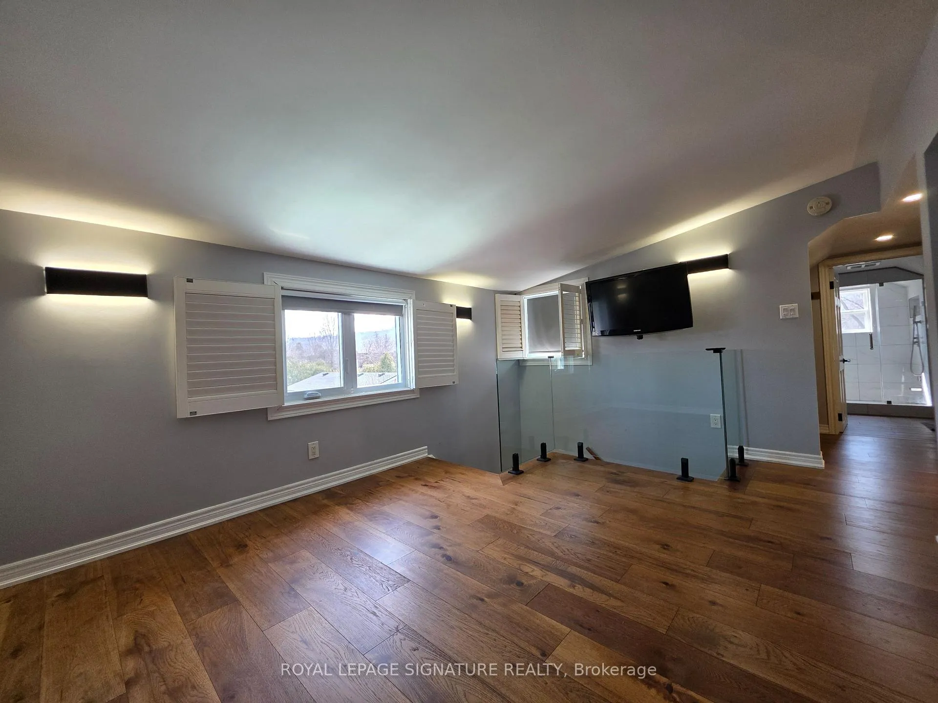 Photo 14 of Unit Upper Level, 100 Corman Avenue, Hamilton, Stoney Creek — HOMEH