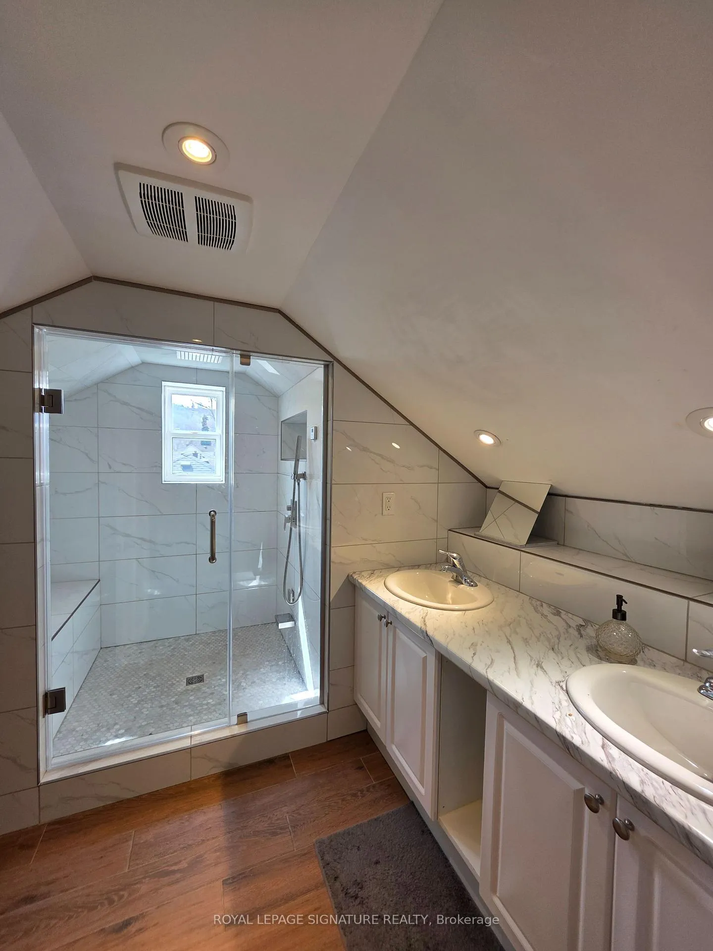 Photo 15 of Unit Upper Level, 100 Corman Avenue, Hamilton, Stoney Creek — HOMEH