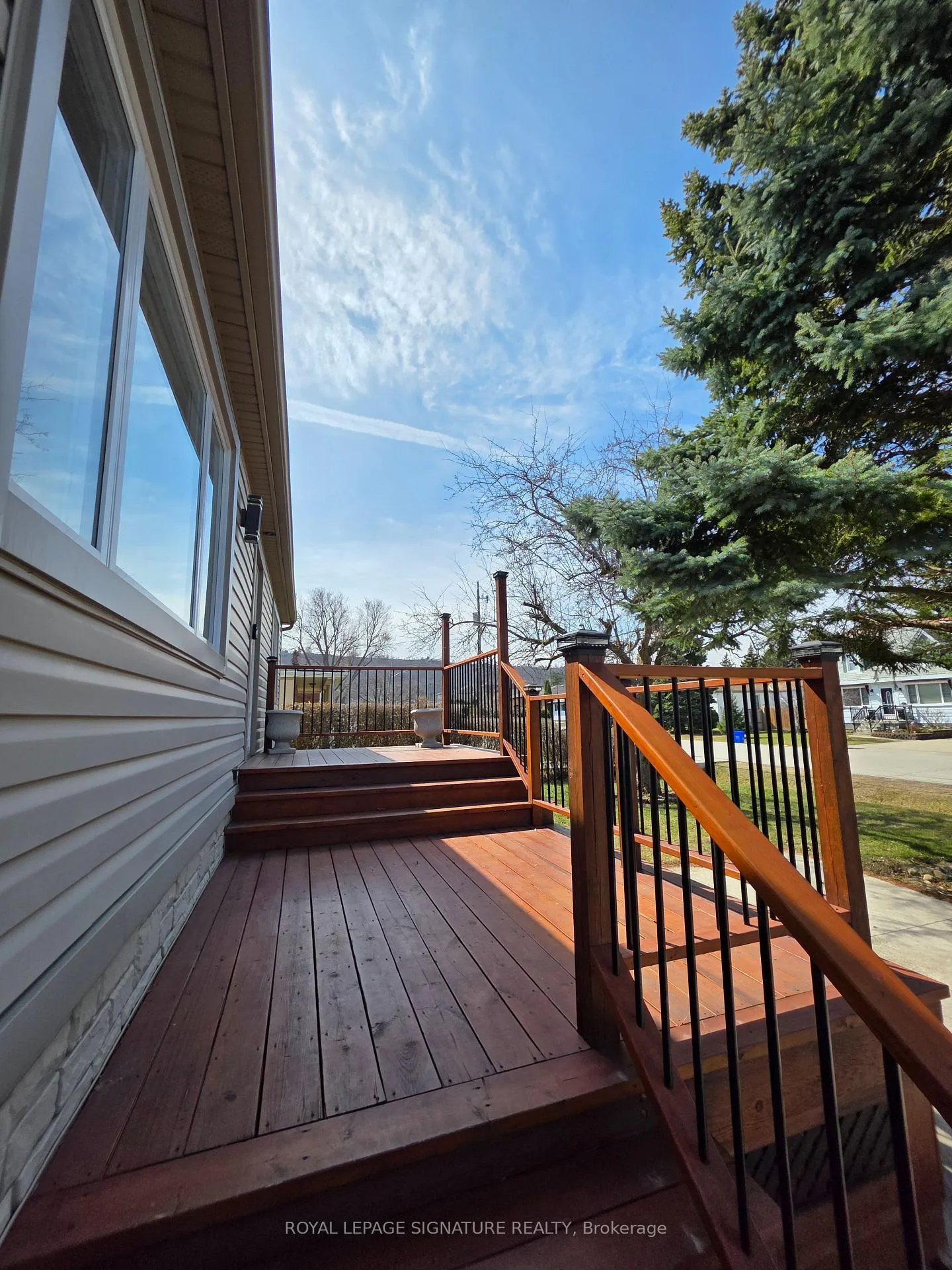 Photo 18 of Unit Upper Level, 100 Corman Avenue, Hamilton, Stoney Creek — HOMEH