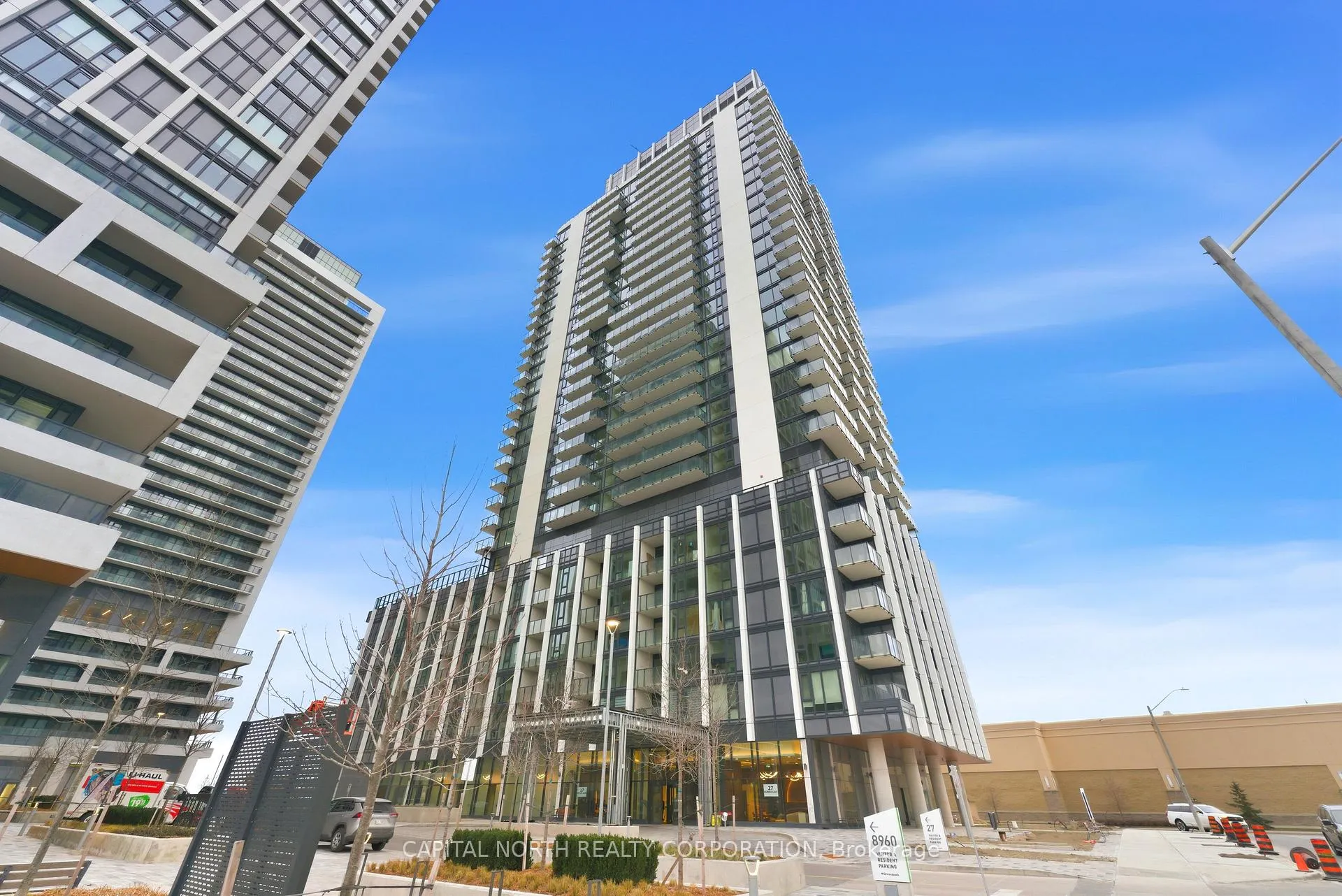 Photo 2 of Unit 305, 27 Korda Gate, Vaughan, Vellore Village — HOMEH