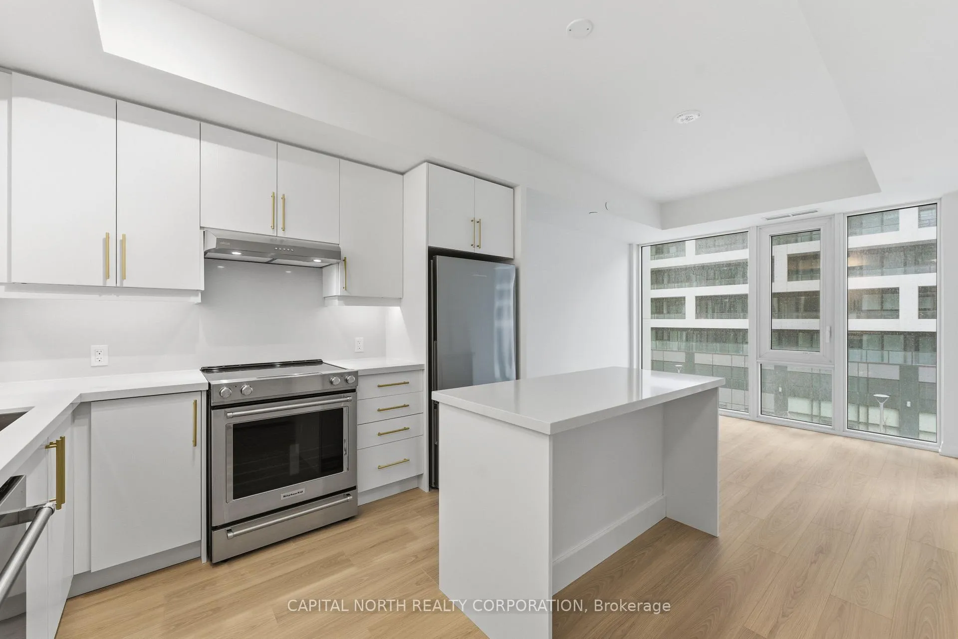 Photo 9 of Unit 305, 27 Korda Gate, Vaughan, Vellore Village — HOMEH