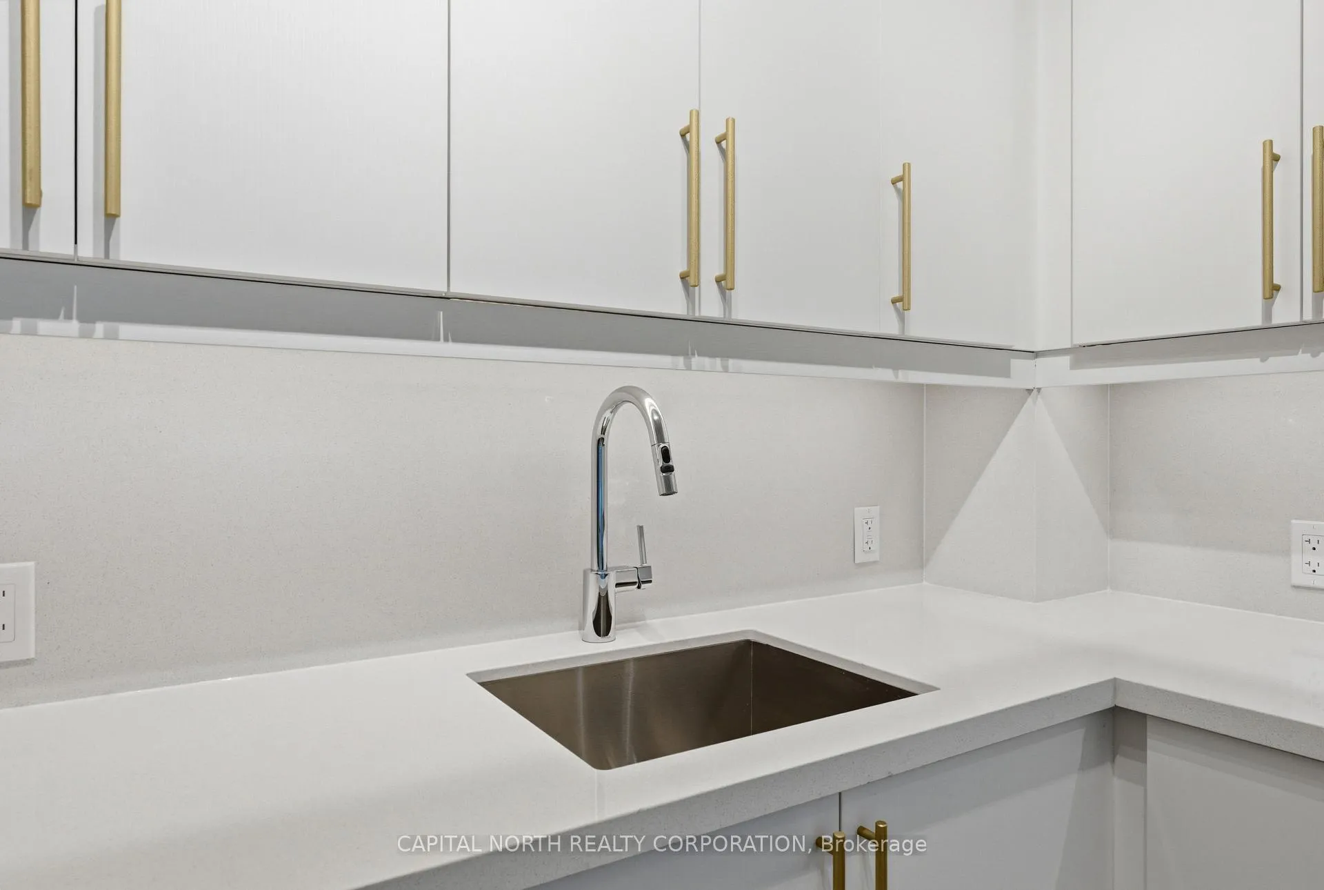 Photo 14 of Unit 305, 27 Korda Gate, Vaughan, Vellore Village — HOMEH