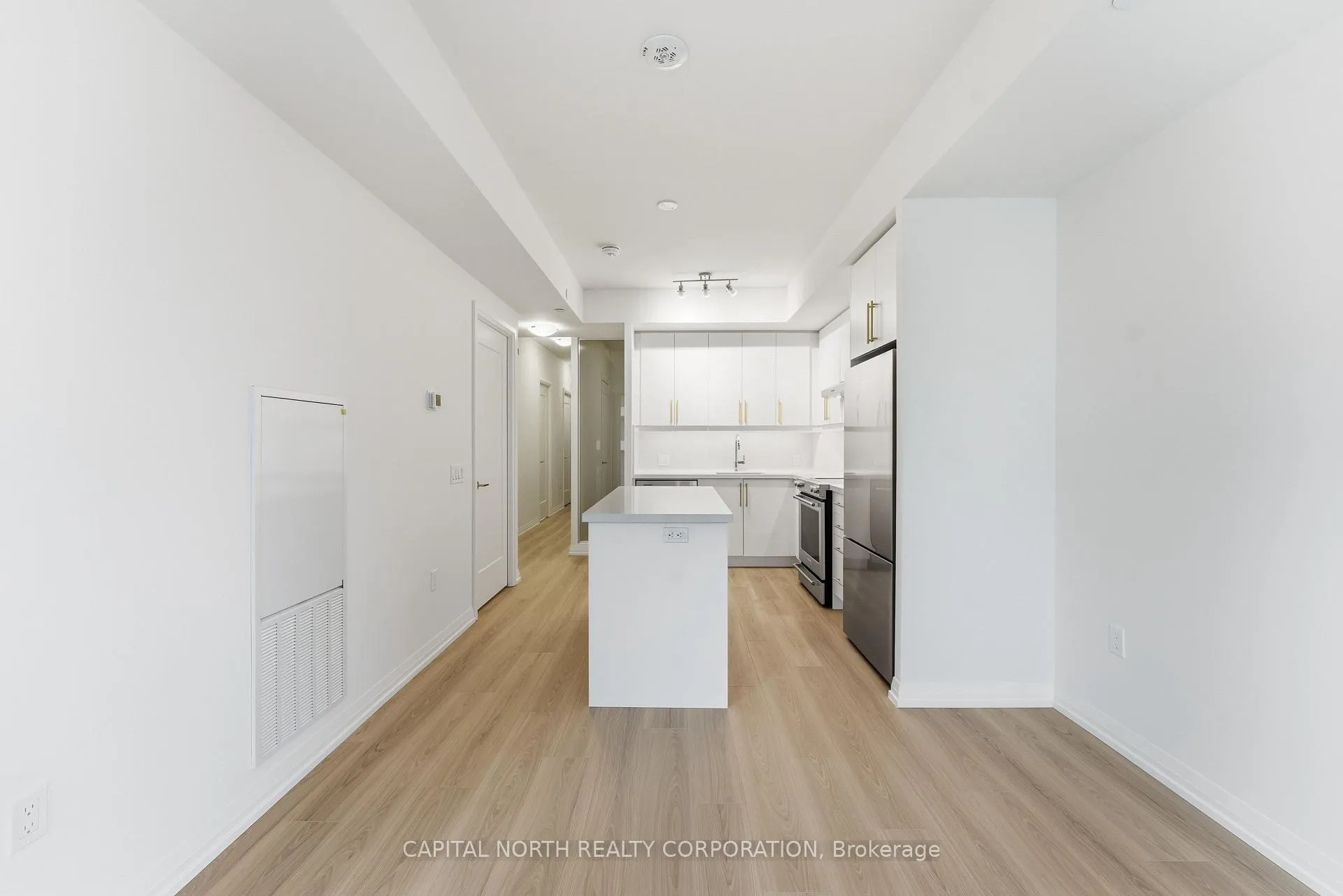 Photo 18 of Unit 305, 27 Korda Gate, Vaughan, Vellore Village — HOMEH