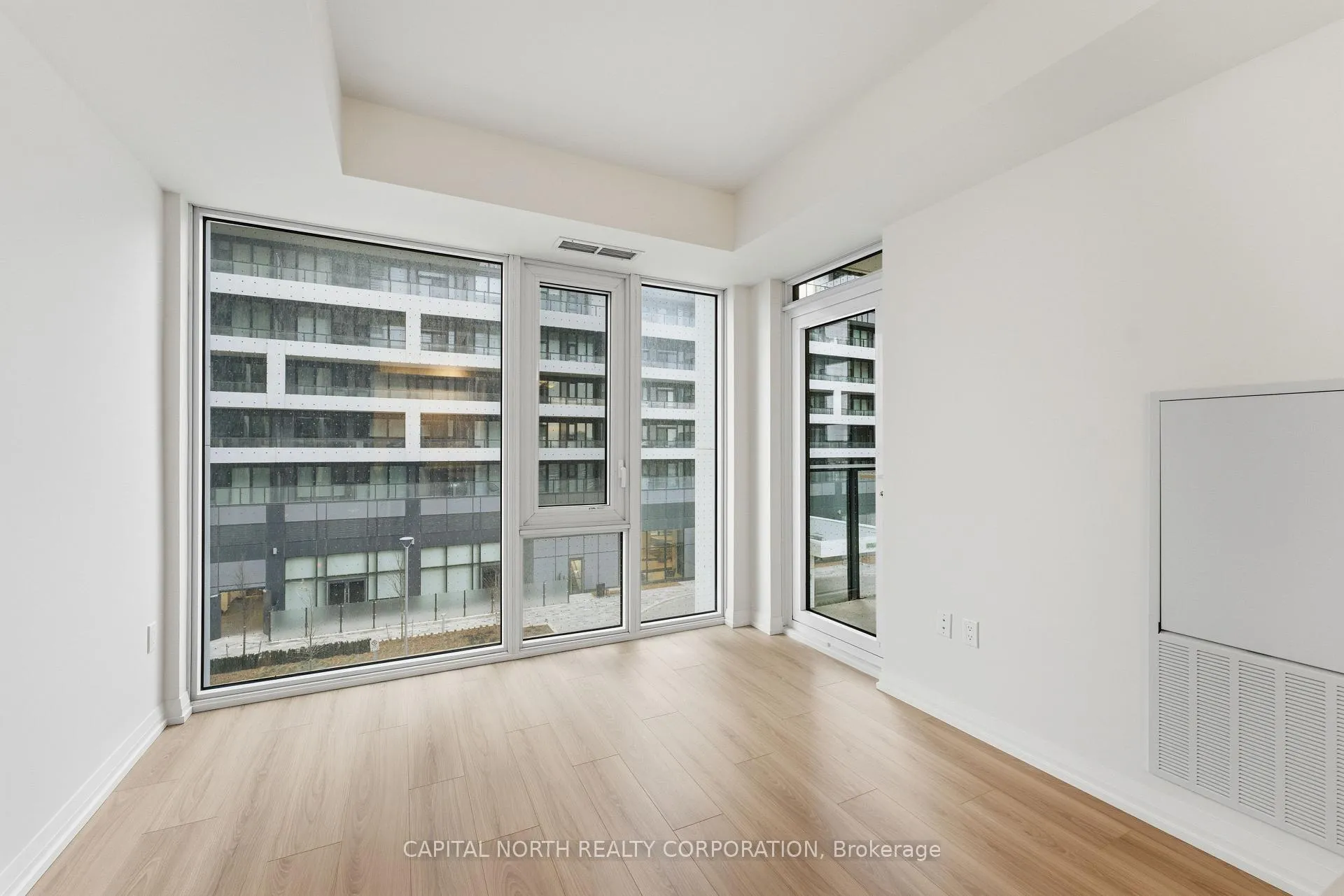 Photo 20 of Unit 305, 27 Korda Gate, Vaughan, Vellore Village — HOMEH