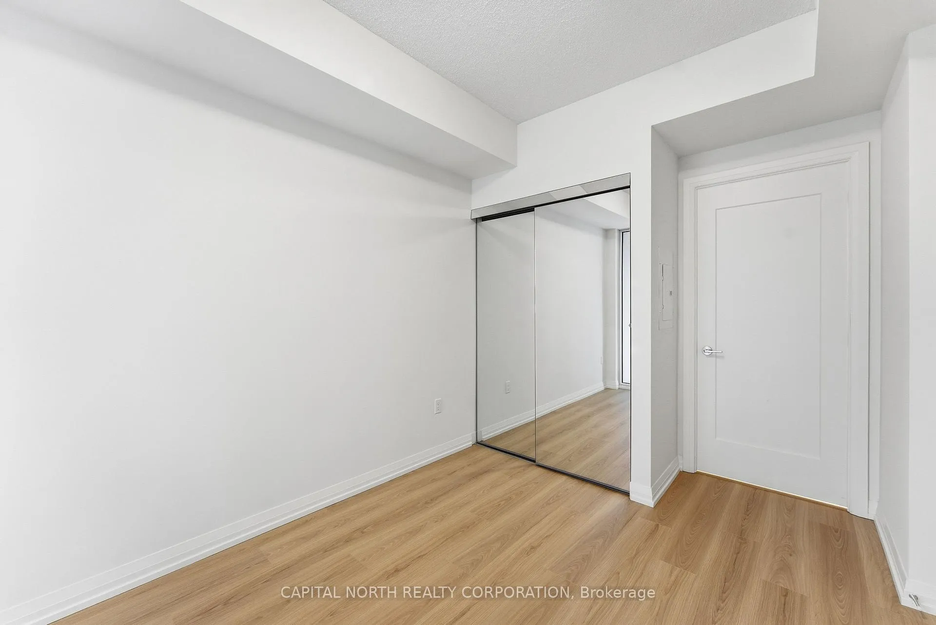 Photo 24 of Unit 305, 27 Korda Gate, Vaughan, Vellore Village — HOMEH