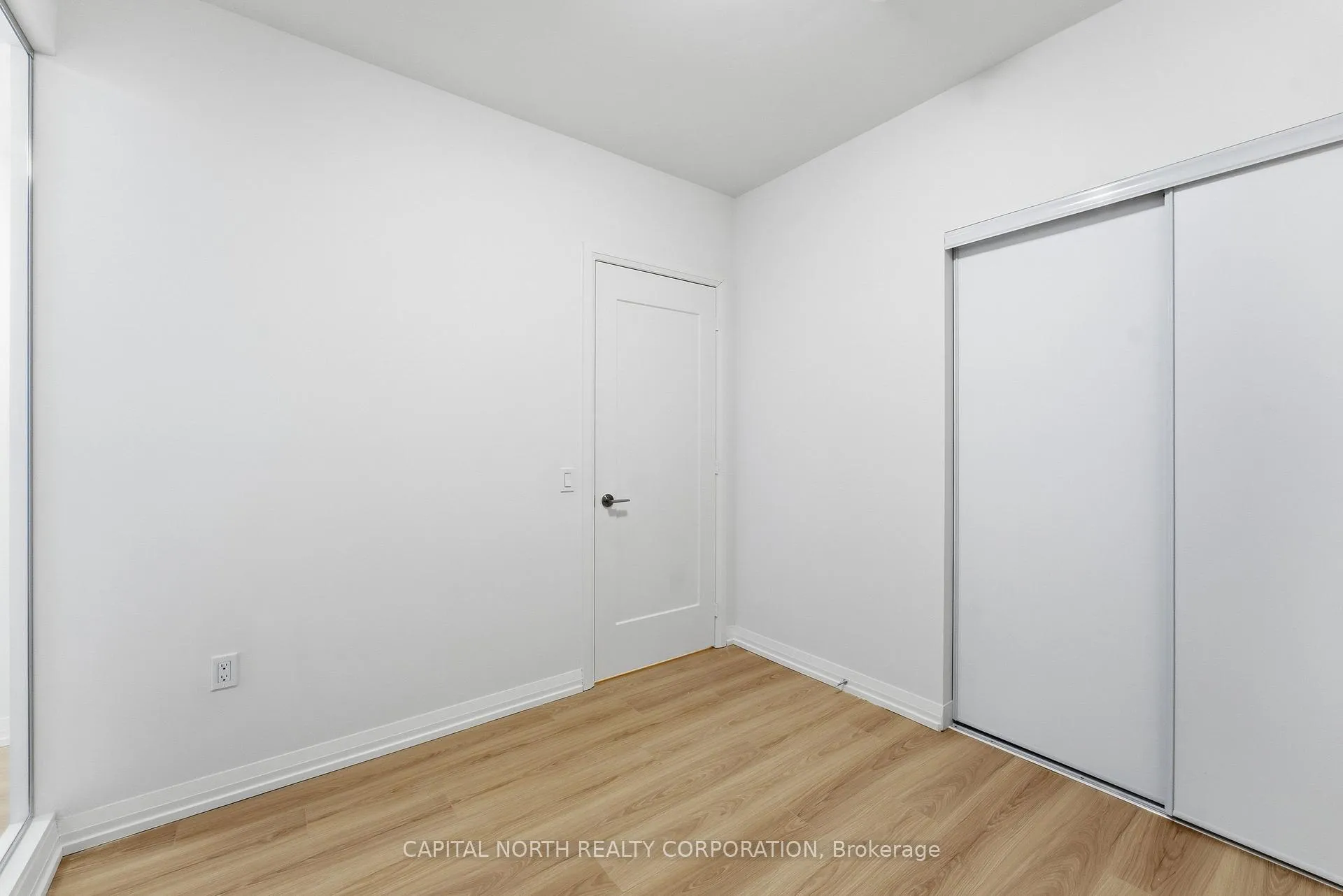 Photo 27 of Unit 305, 27 Korda Gate, Vaughan, Vellore Village — HOMEH