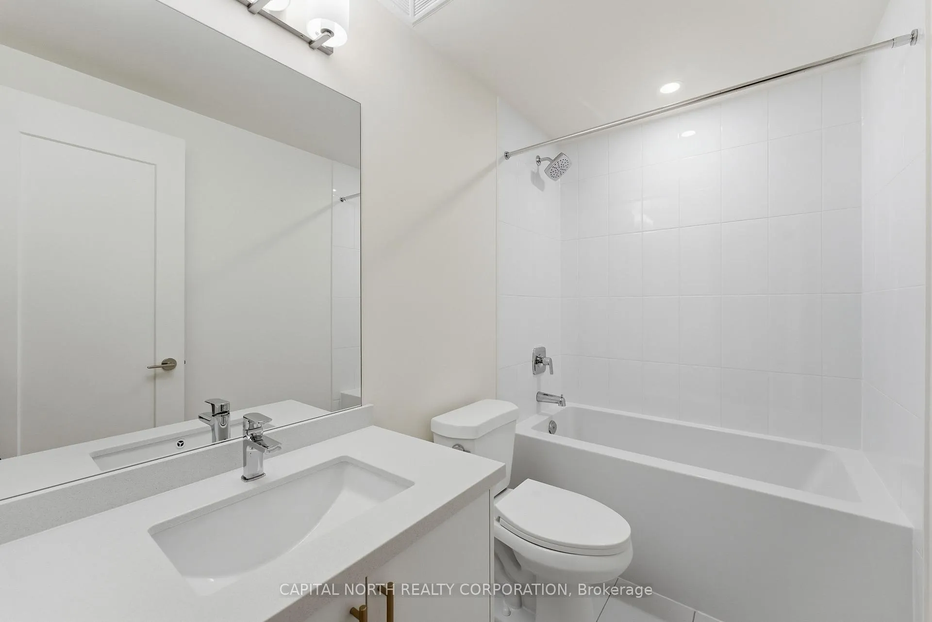 Photo 29 of Unit 305, 27 Korda Gate, Vaughan, Vellore Village — HOMEH