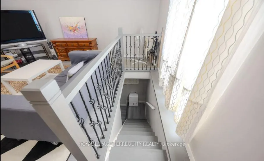 Photo 18 of 25 Bailey Crescent, Aurora, Aurora Highlands — HOMEH