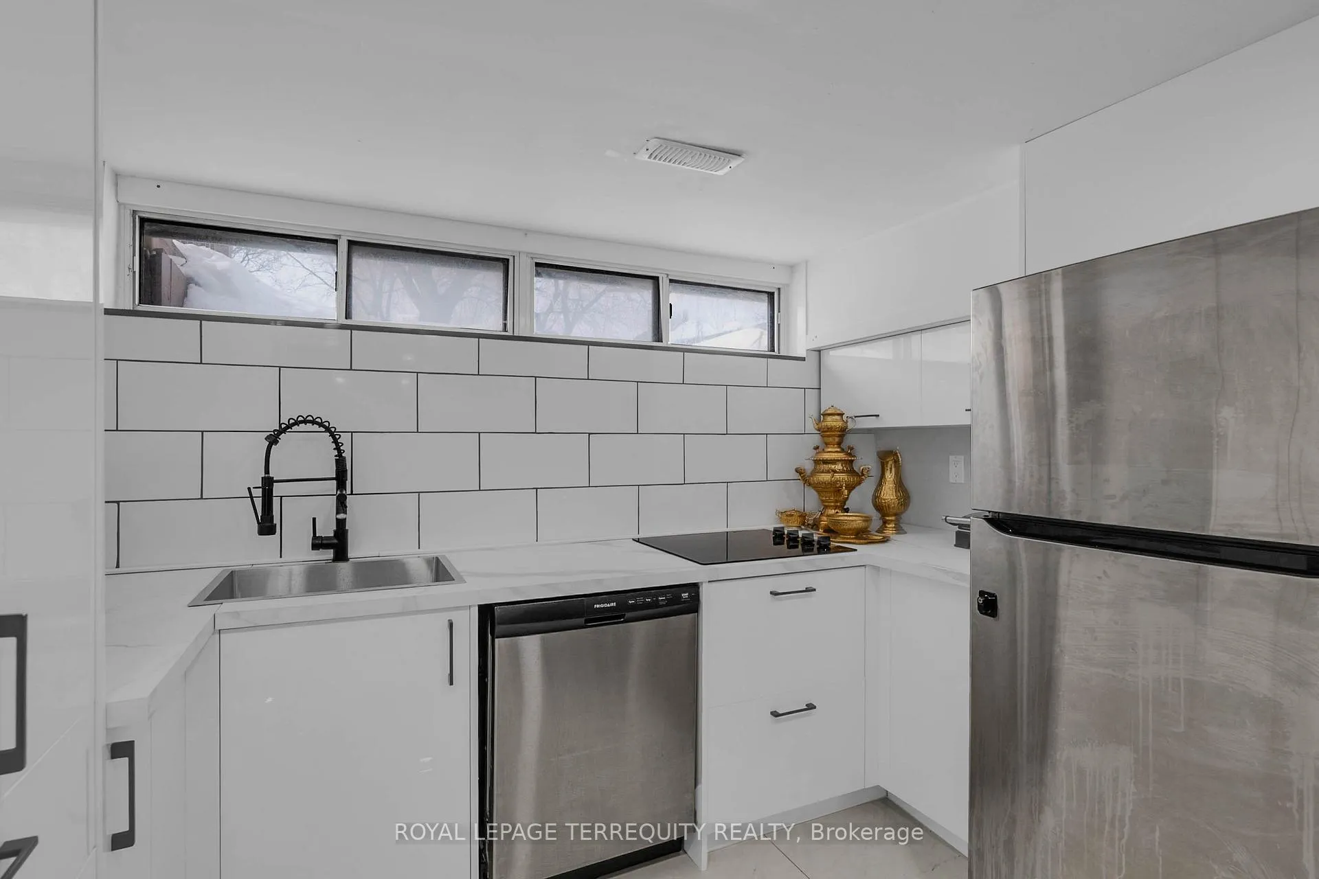 Photo 25 of 25 Bailey Crescent, Aurora, Aurora Highlands — HOMEH