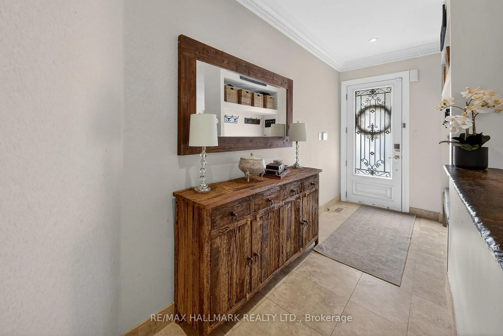 Photo 4 of 215 Vellore Woods Boulevard, Vaughan, Vellore Village — HOMEH