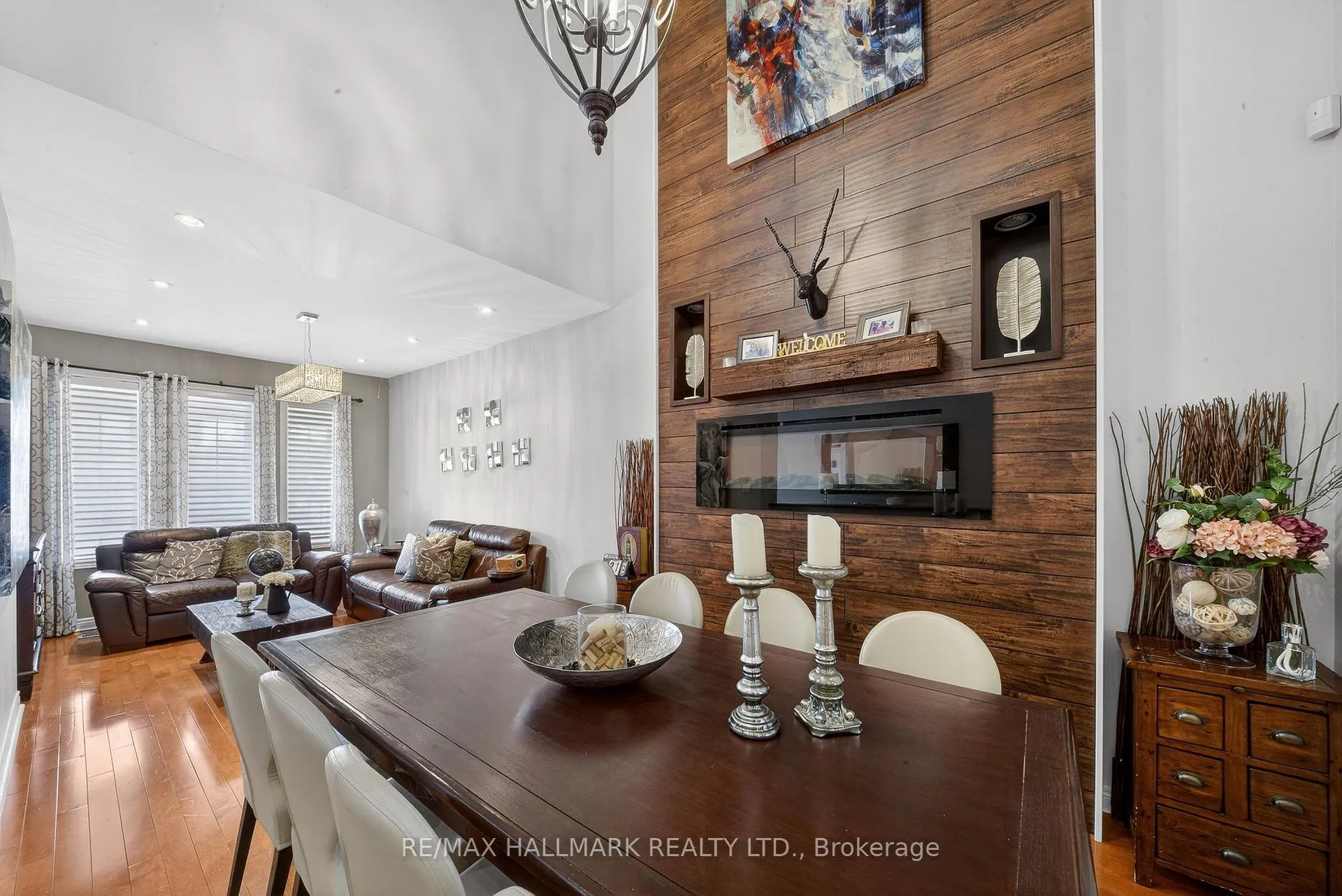 Photo 10 of 215 Vellore Woods Boulevard, Vaughan, Vellore Village — HOMEH