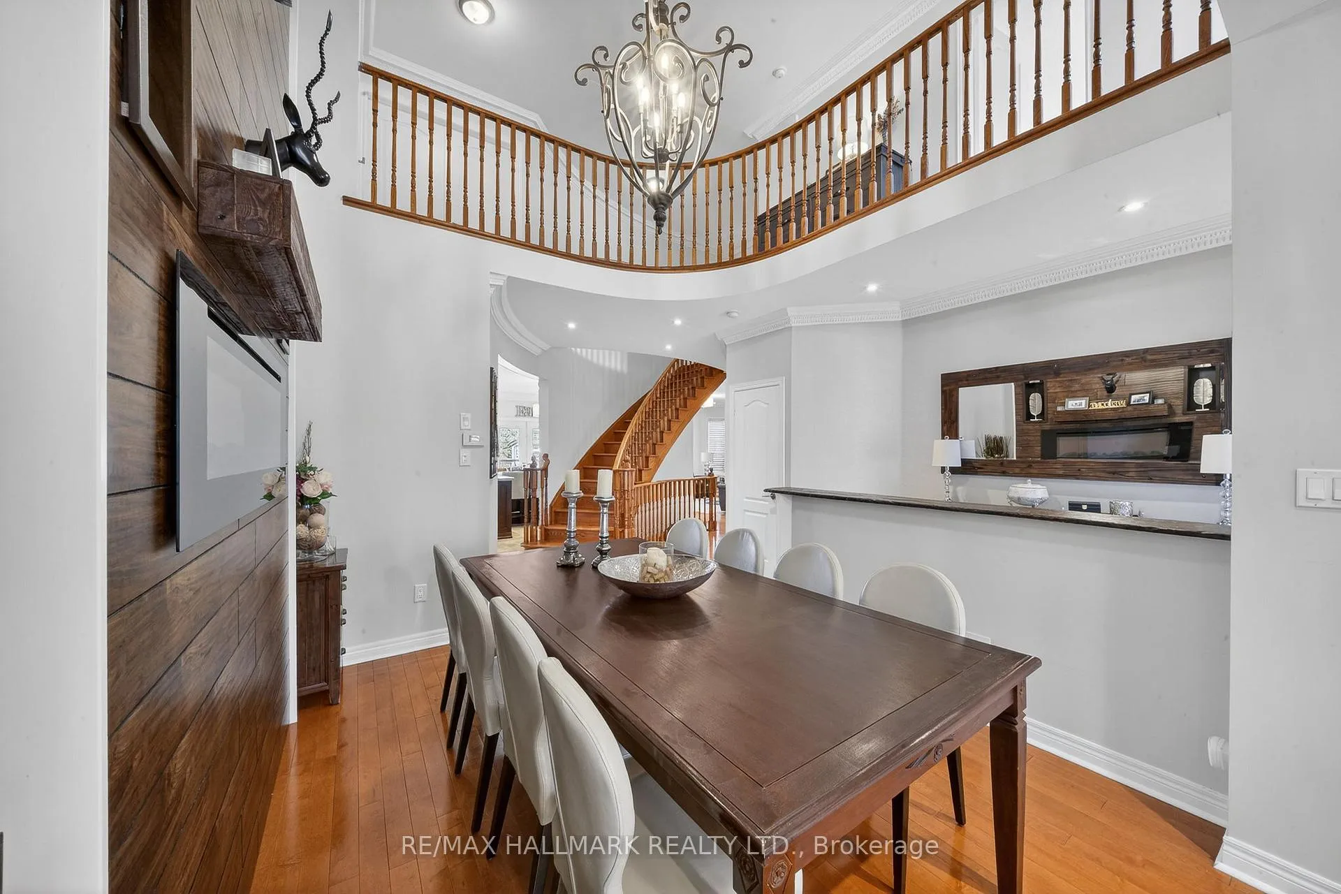 Photo 15 of 215 Vellore Woods Boulevard, Vaughan, Vellore Village — HOMEH