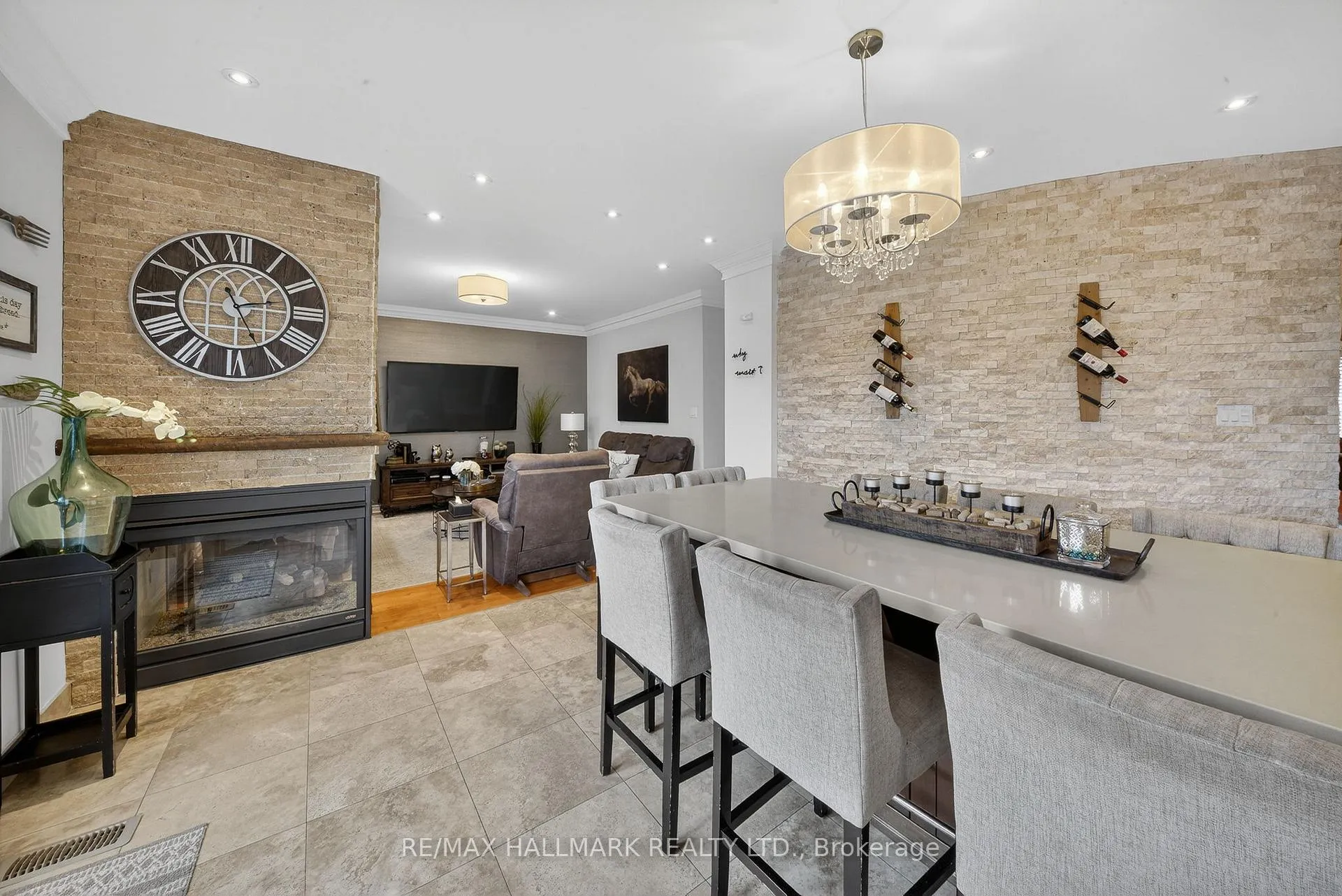 Photo 25 of 215 Vellore Woods Boulevard, Vaughan, Vellore Village — HOMEH