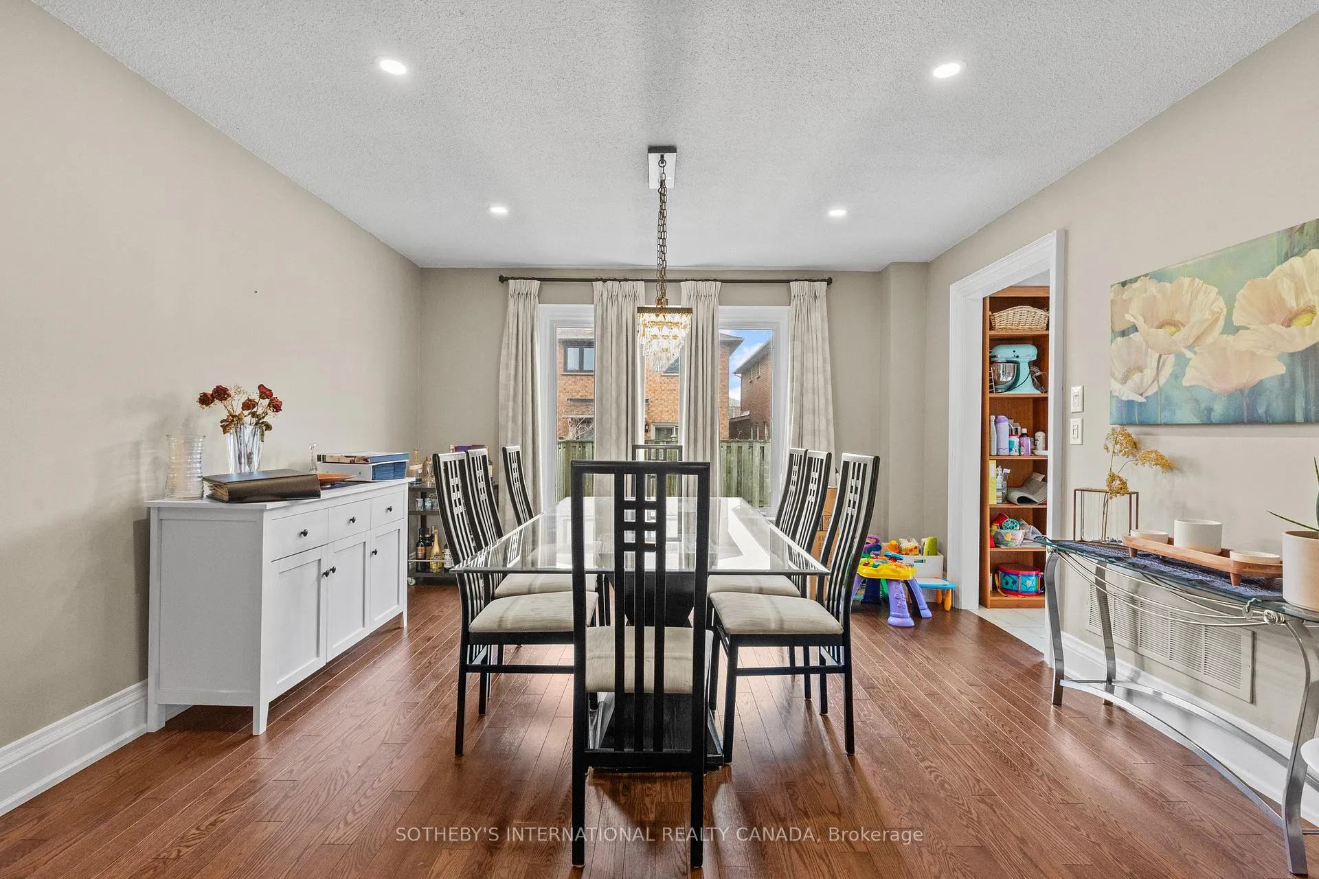 Photo 15 of 388 Brownridge Drive, Vaughan, Brownridge — HOMEH