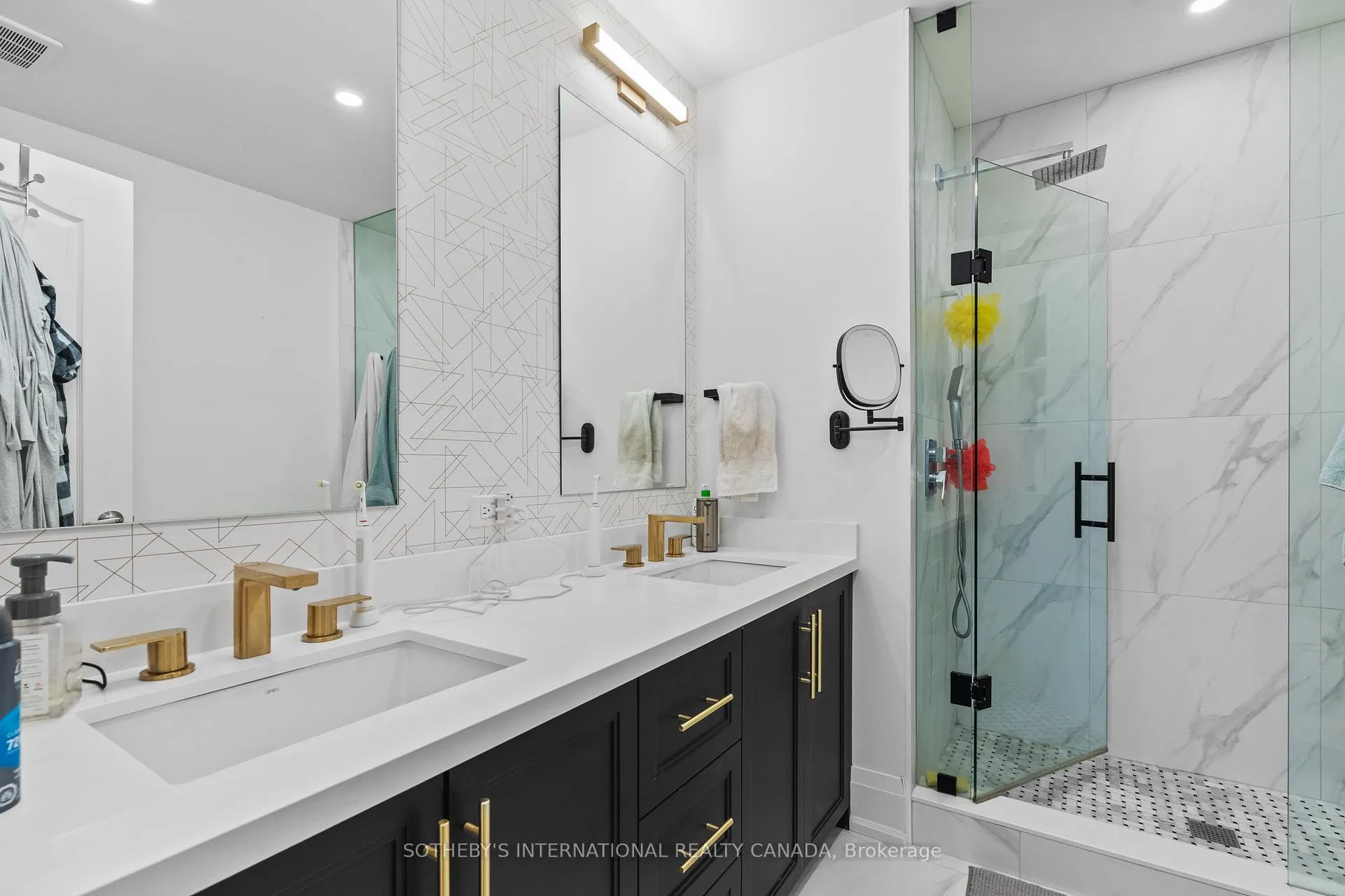 Photo 28 of 388 Brownridge Drive, Vaughan, Brownridge — HOMEH