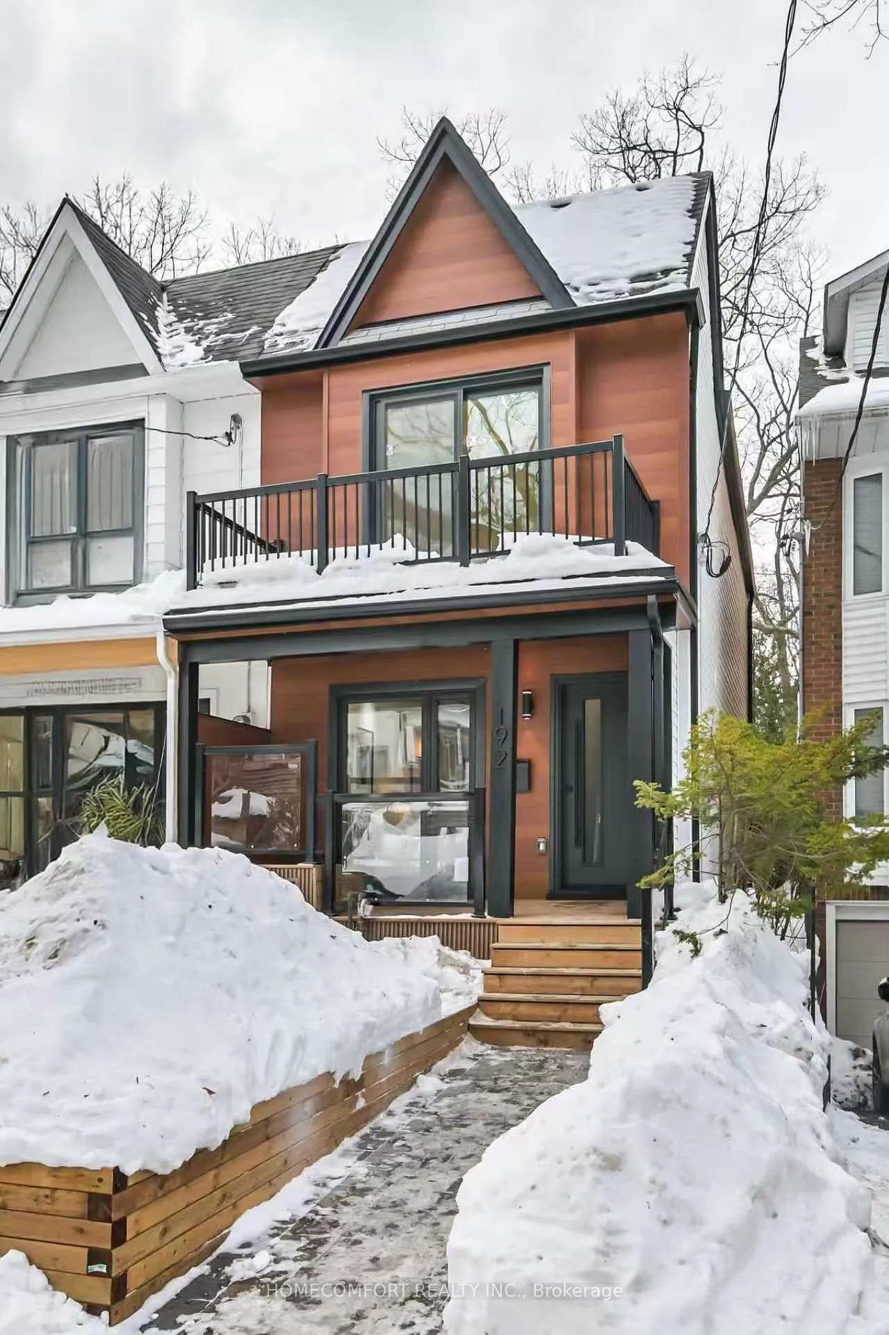 Photo 2 of 192 Waverley Road, Toronto, The Beaches — HOMEH