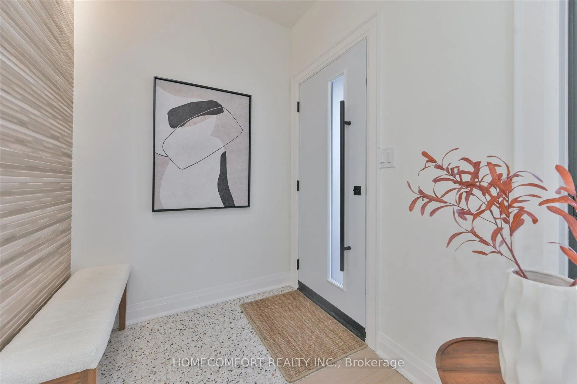 Photo 5 of 192 Waverley Road, Toronto, The Beaches — HOMEH