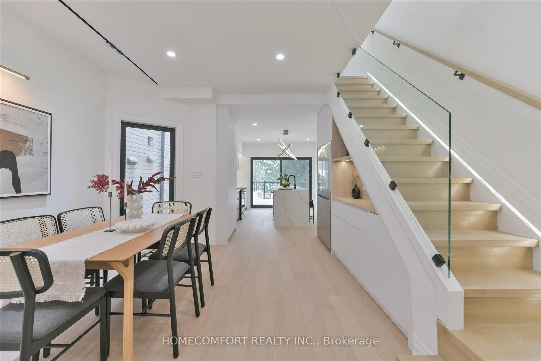 Photo 7 of 192 Waverley Road, Toronto, The Beaches — HOMEH