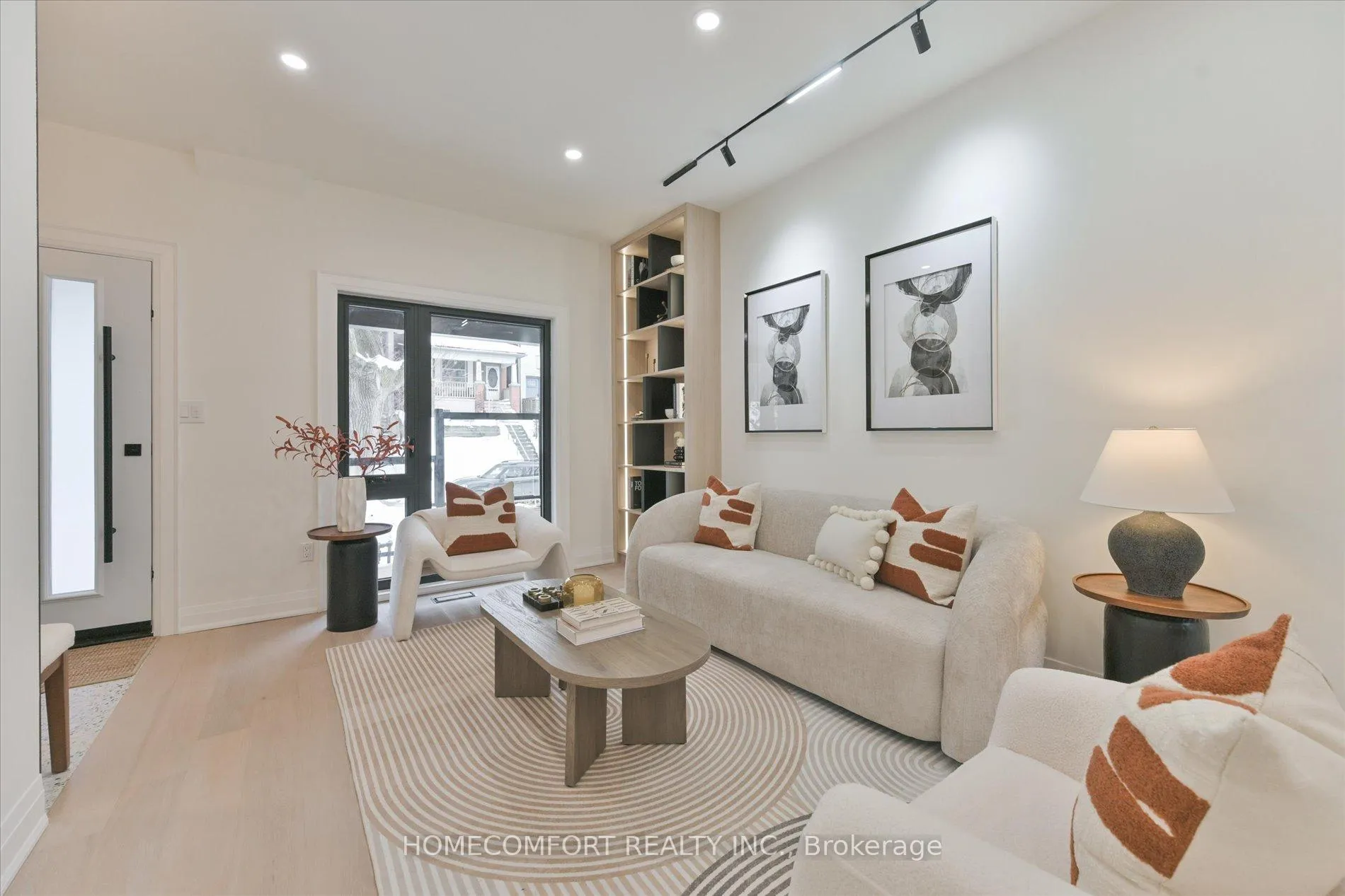 Photo 8 of 192 Waverley Road, Toronto, The Beaches — HOMEH