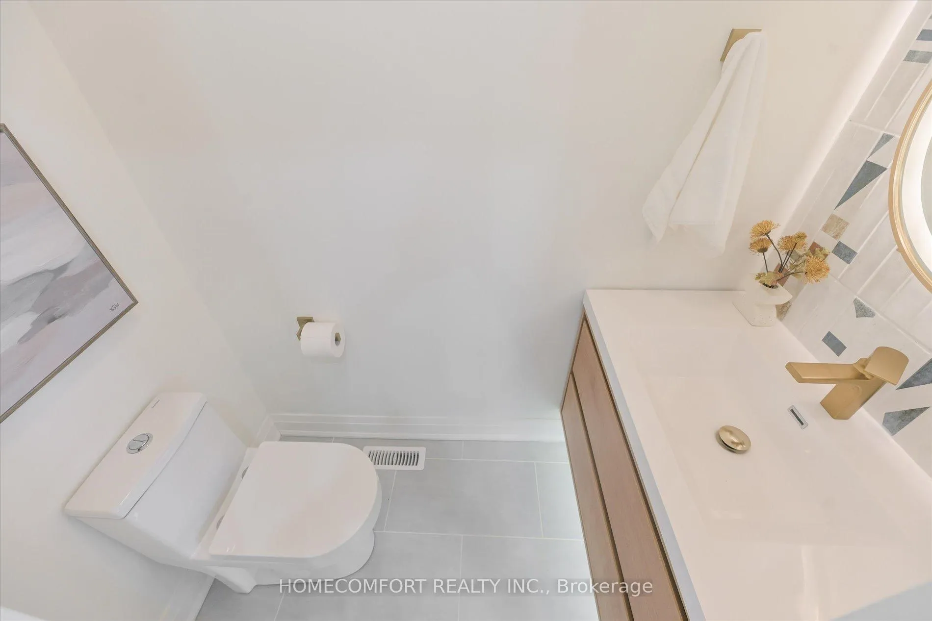 Photo 17 of 192 Waverley Road, Toronto, The Beaches — HOMEH