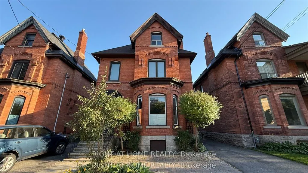 Front of 372 Lewis Street