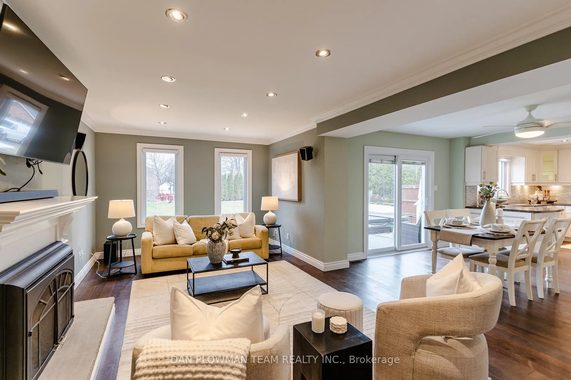 Photo 16 of 1405 Rougemount Drive, Pickering, Rougemount — HOMEH