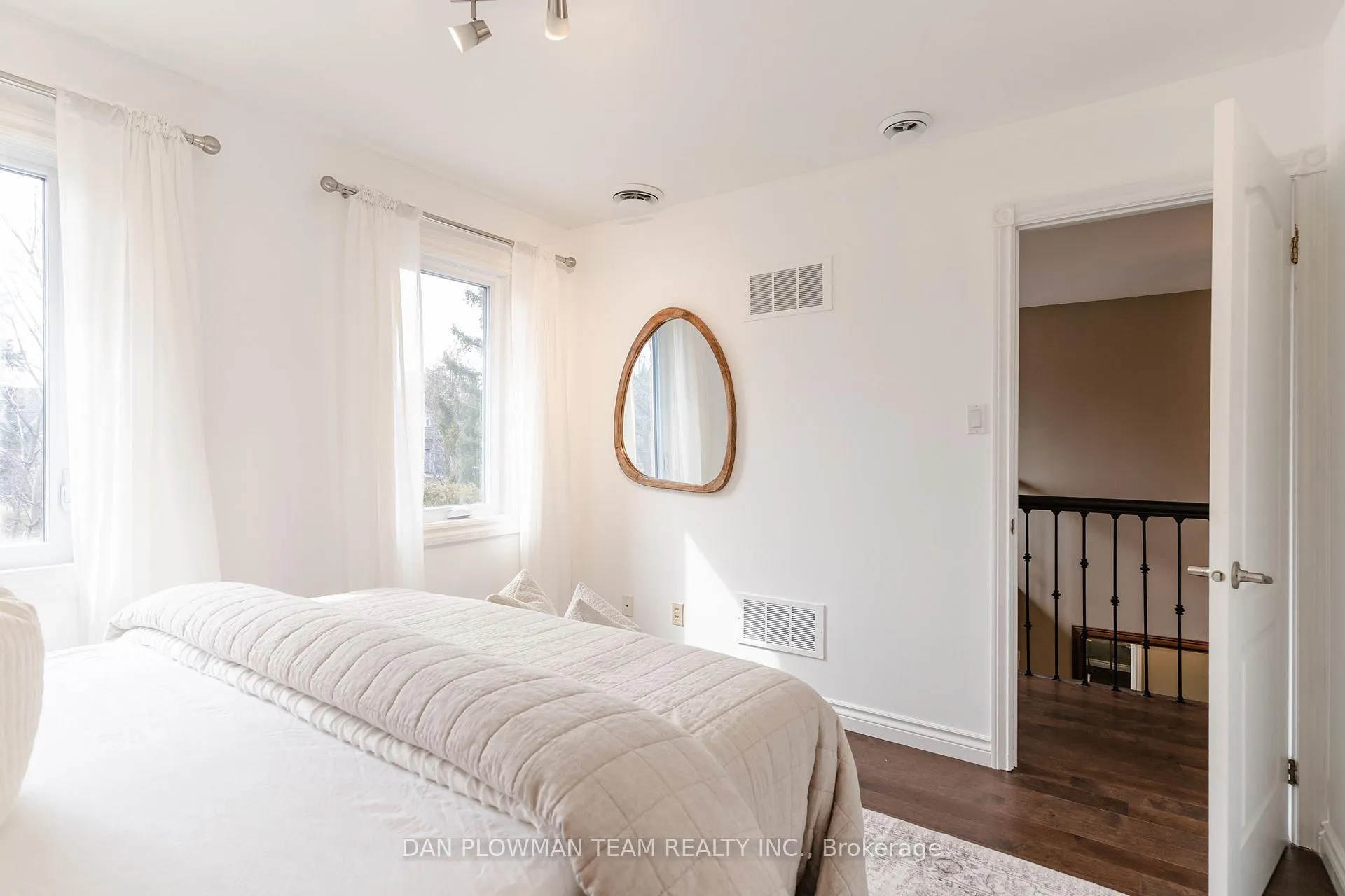 Photo 32 of 1405 Rougemount Drive, Pickering, Rougemount — HOMEH