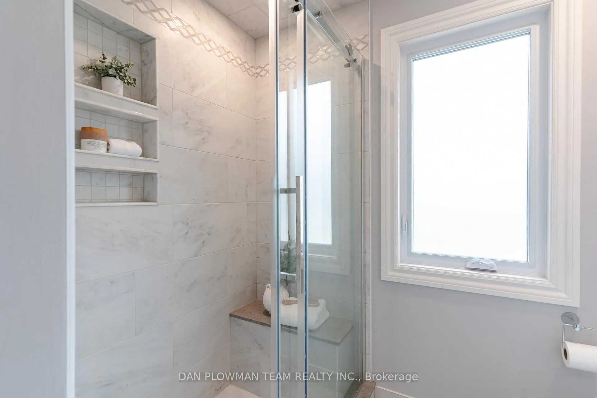 Photo 34 of 1405 Rougemount Drive, Pickering, Rougemount — HOMEH