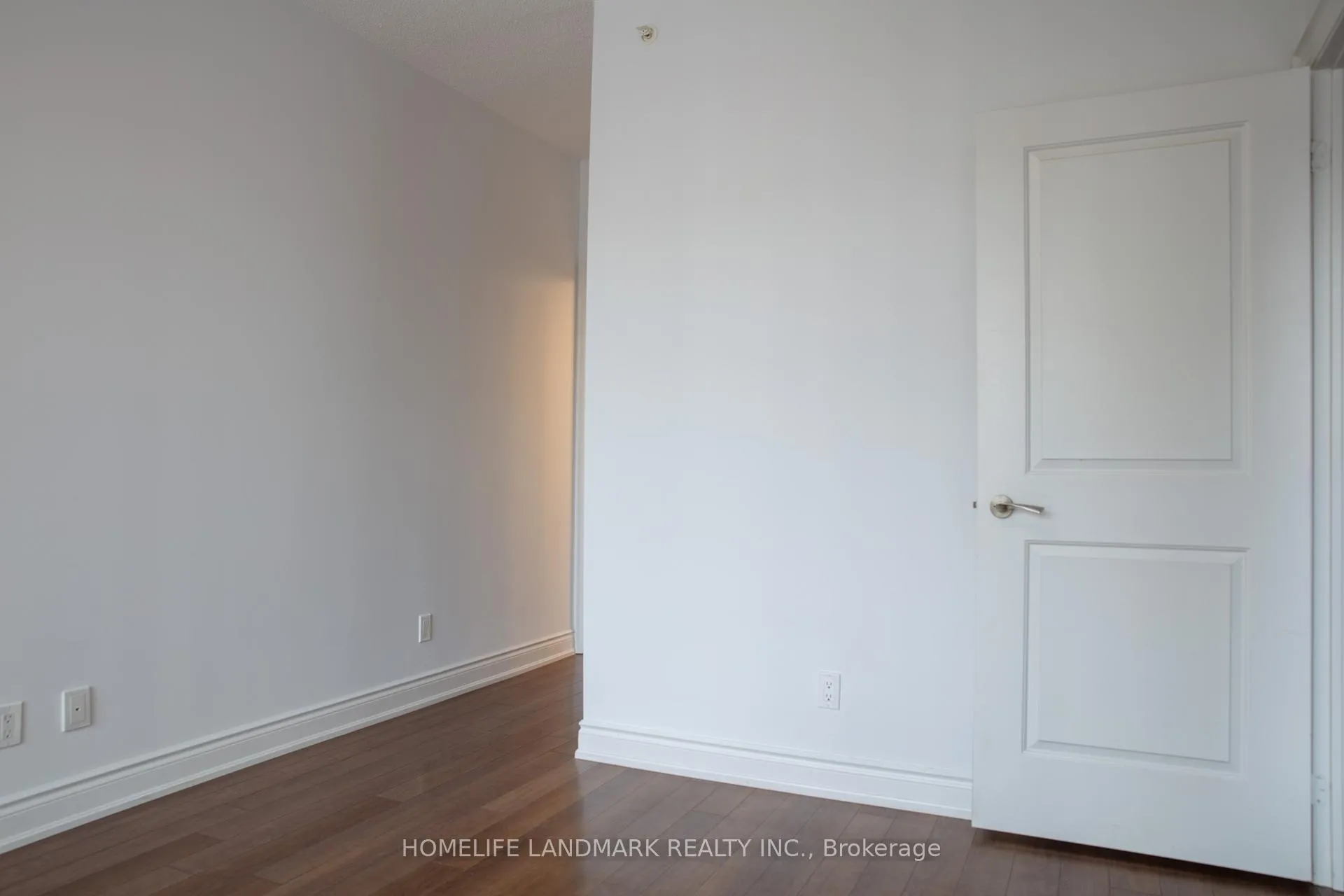 Photo 12 of Unit 716, 38 Cedarland Drive, Markham, Unionville — HOMEH