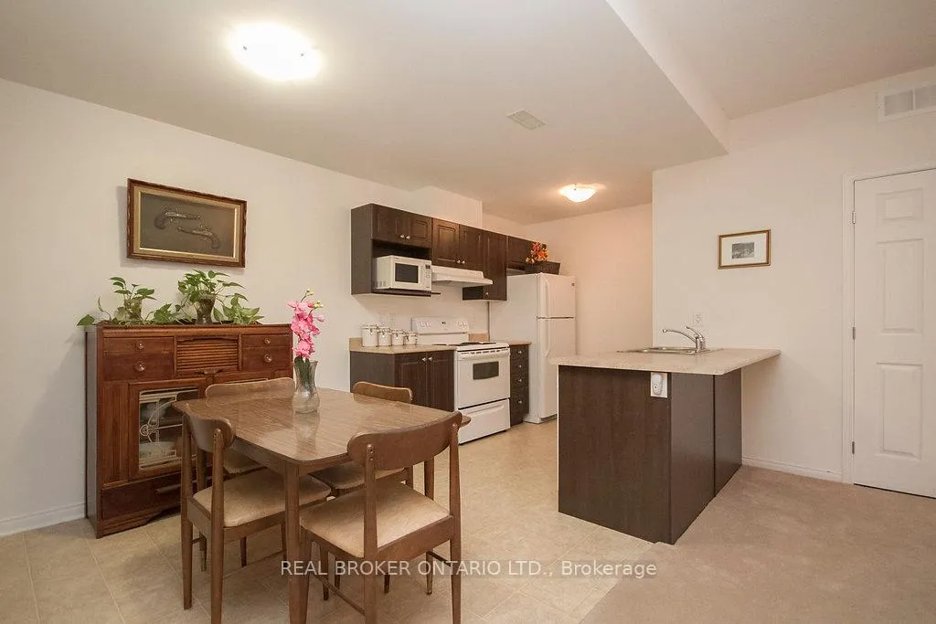 Photo 10 of Unit G, 101 Artesa Private, Ottawa, Kanata - Emerald Meadows/Trailwest — HOMEH