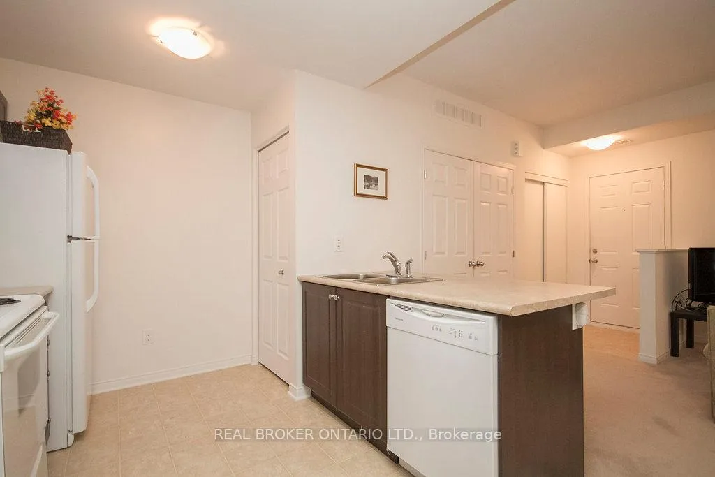 Photo 15 of Unit G, 101 Artesa Private, Ottawa, Kanata - Emerald Meadows/Trailwest — HOMEH