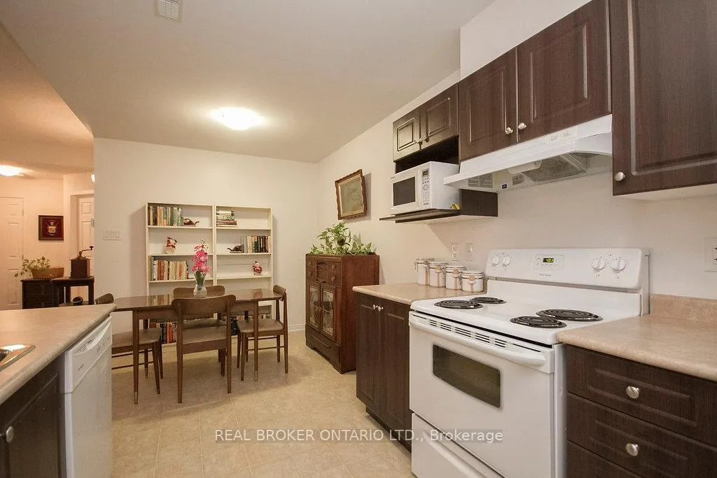 Photo 18 of Unit G, 101 Artesa Private, Ottawa, Kanata - Emerald Meadows/Trailwest — HOMEH