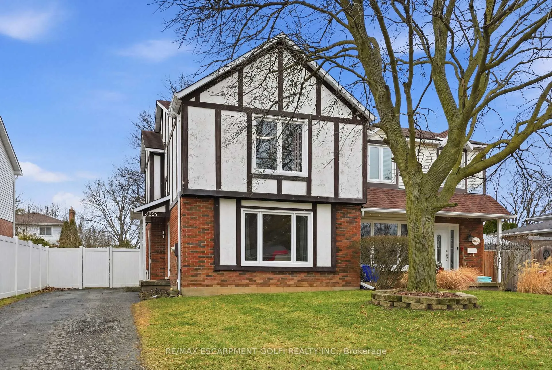 Front of 4205 Highland Park Drive
