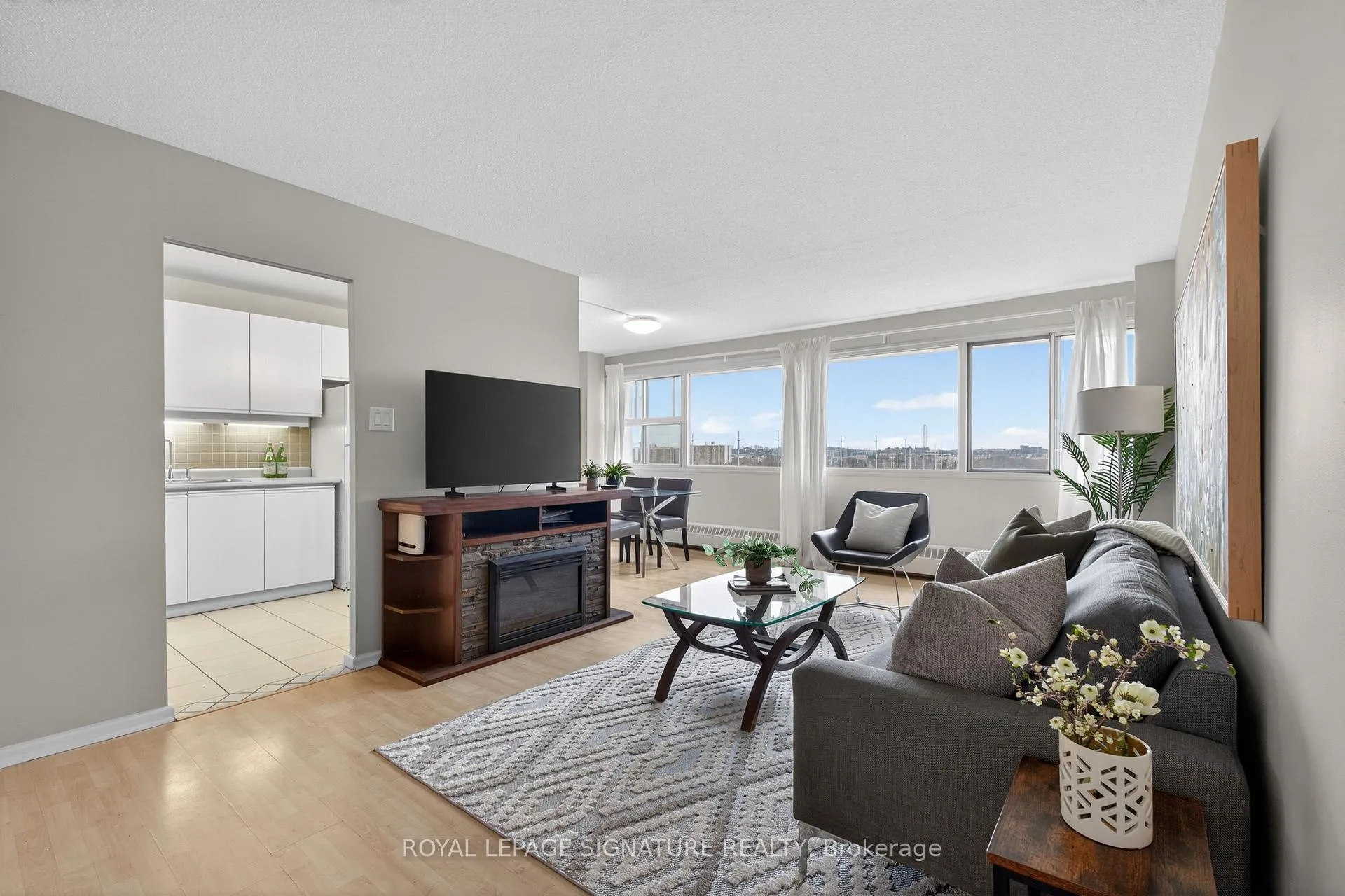 Photo 5 of Unit 1202, 725 Don Mills Road, Toronto, Flemingdon Park — HOMEH