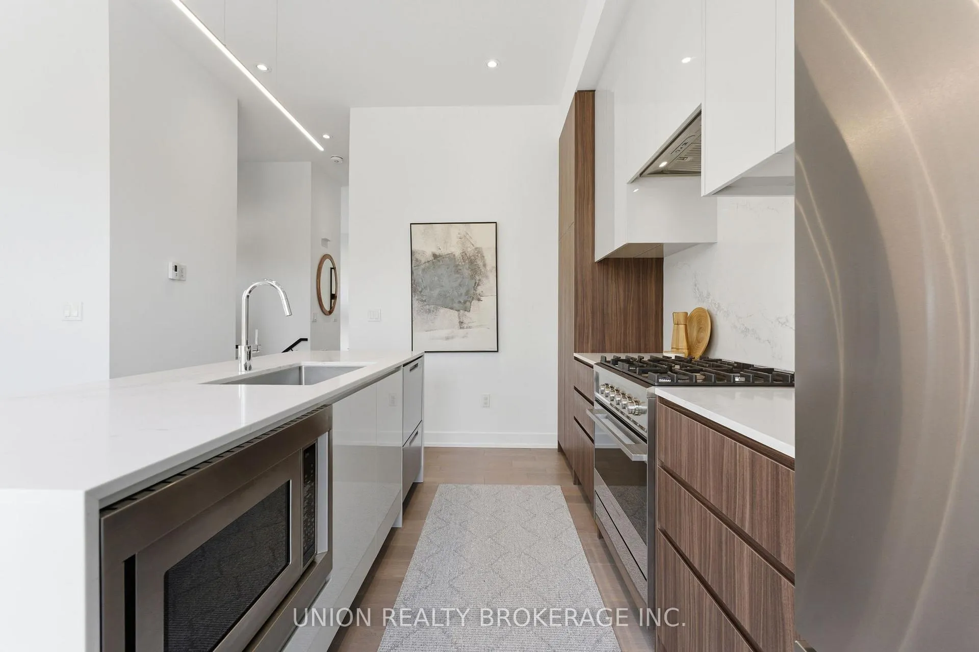 Photo 9 of 3 Vince Avenue, Toronto, Woodbine Corridor — HOMEH
