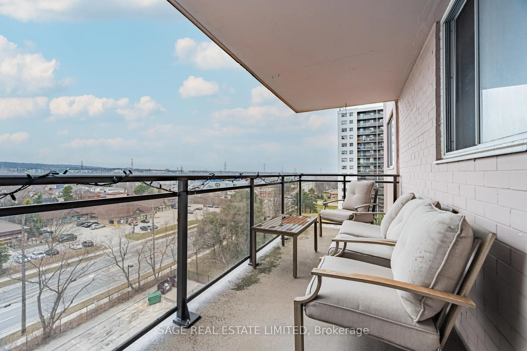 Photo 26 of Unit 802, 975 Warwick Court, Burlington, LaSalle — HOMEH