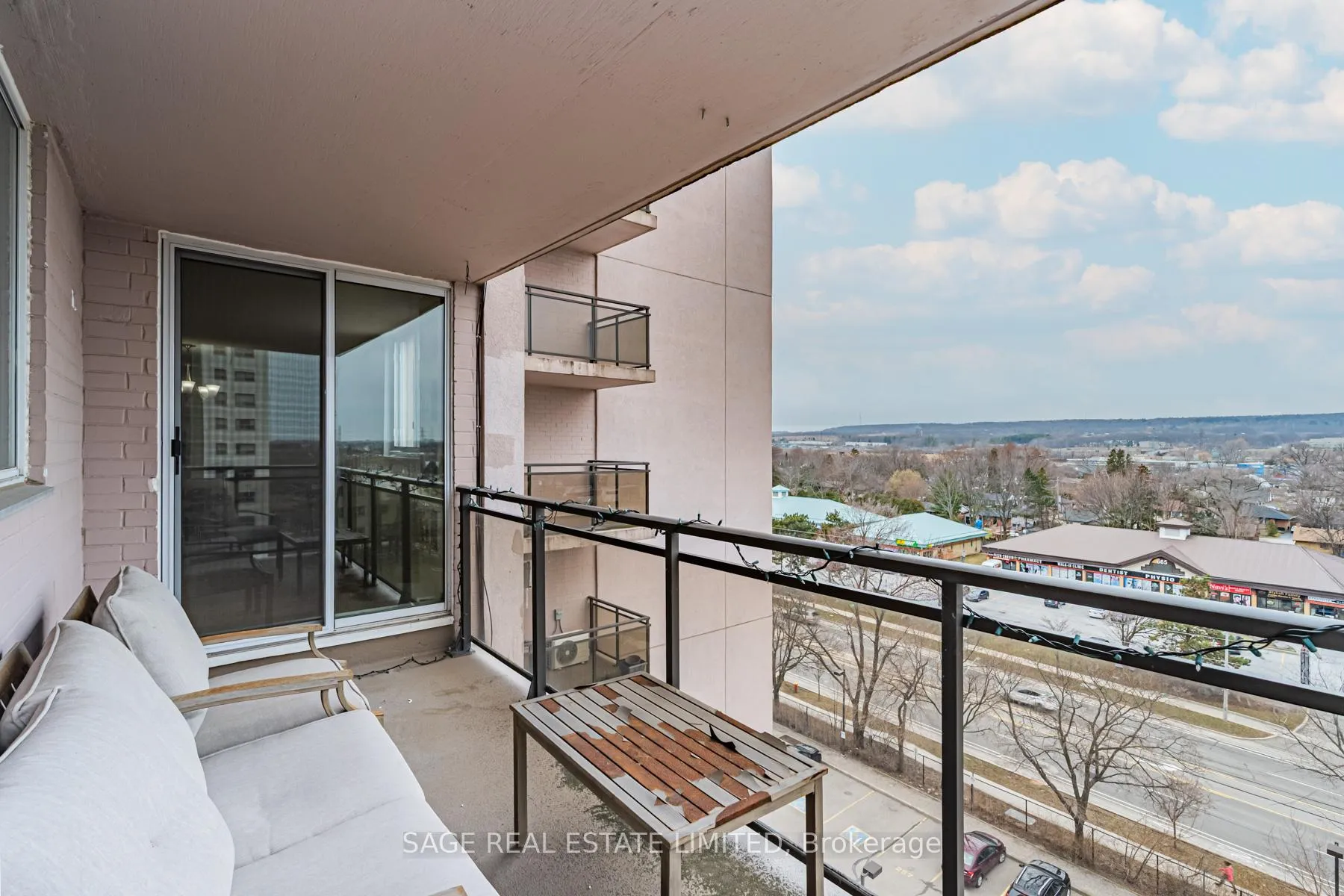 Photo 27 of Unit 802, 975 Warwick Court, Burlington, LaSalle — HOMEH