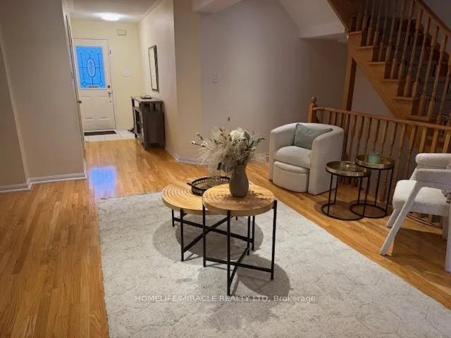 Photo 5 of 11 Robideau Place, Whitby, Pringle Creek — HOMEH