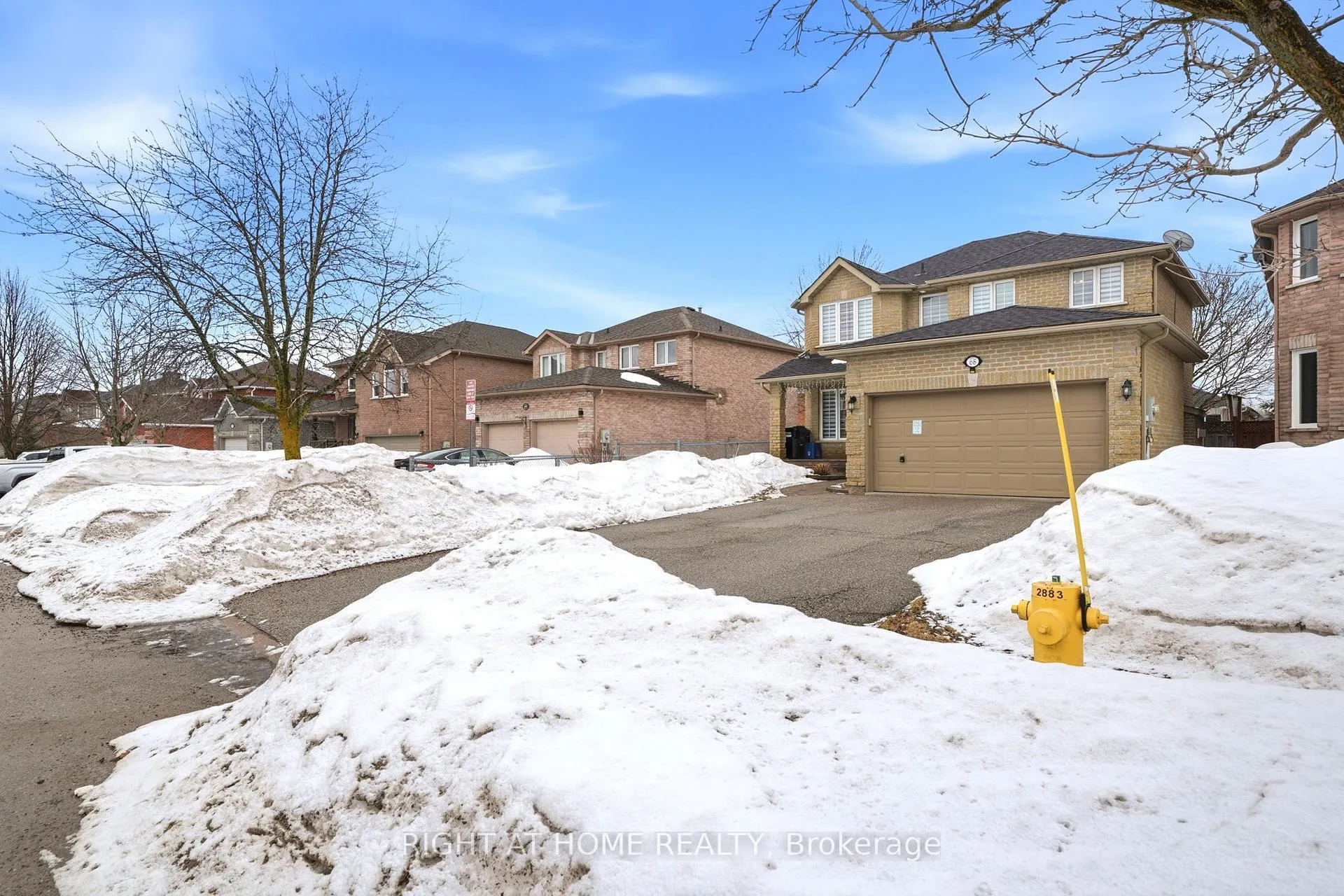 Photo 2 of 68 Kraus Road, Barrie, Edgehill Drive — HOMEH