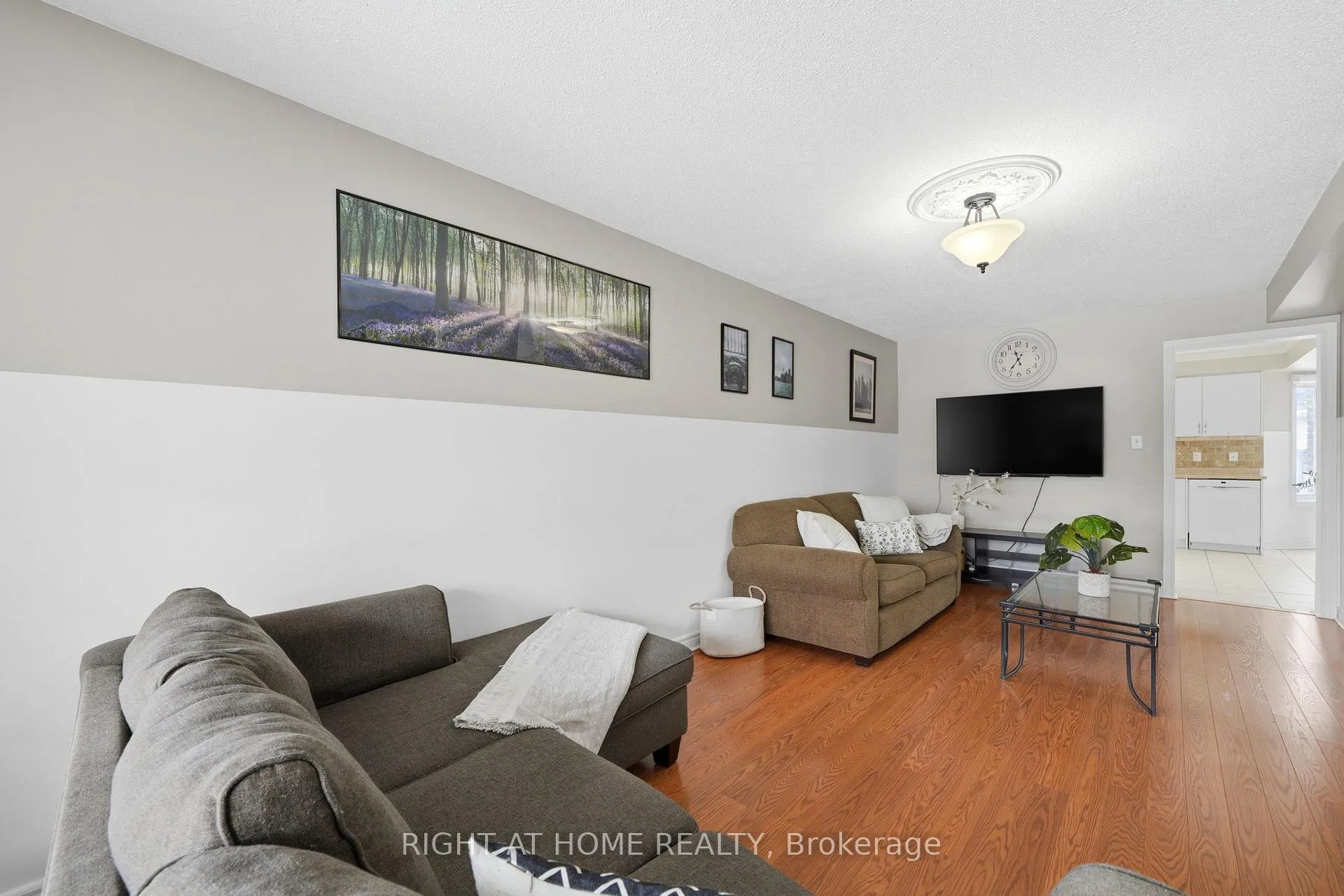 Photo 17 of 68 Kraus Road, Barrie, Edgehill Drive — HOMEH