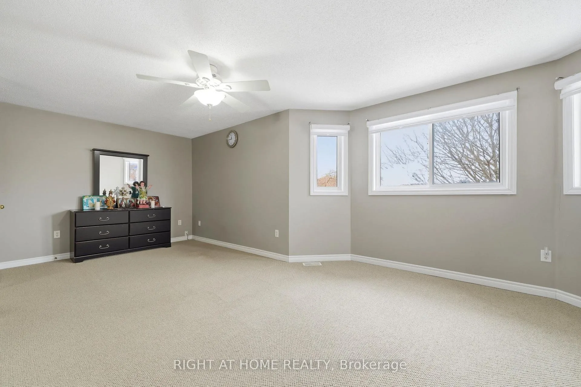Photo 19 of 68 Kraus Road, Barrie, Edgehill Drive — HOMEH