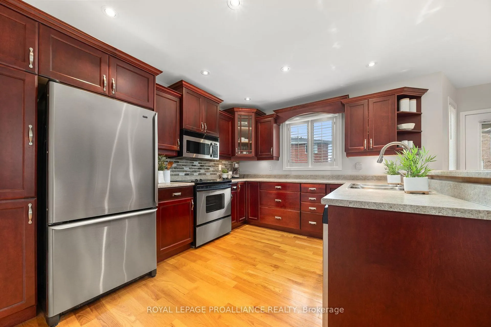 Photo 19 of 8 Linden Lane, Belleville, Belleville Ward — HOMEH