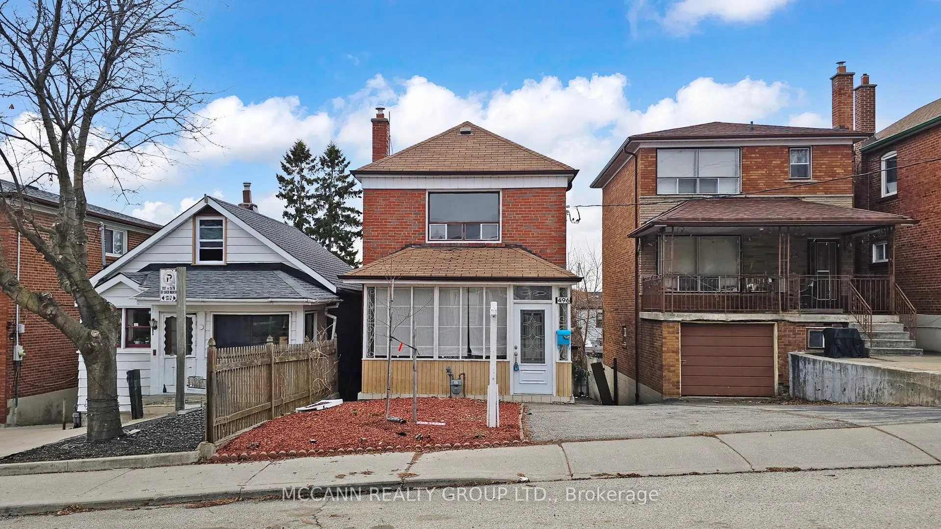 Front of 496 Northcliffe Boulevard