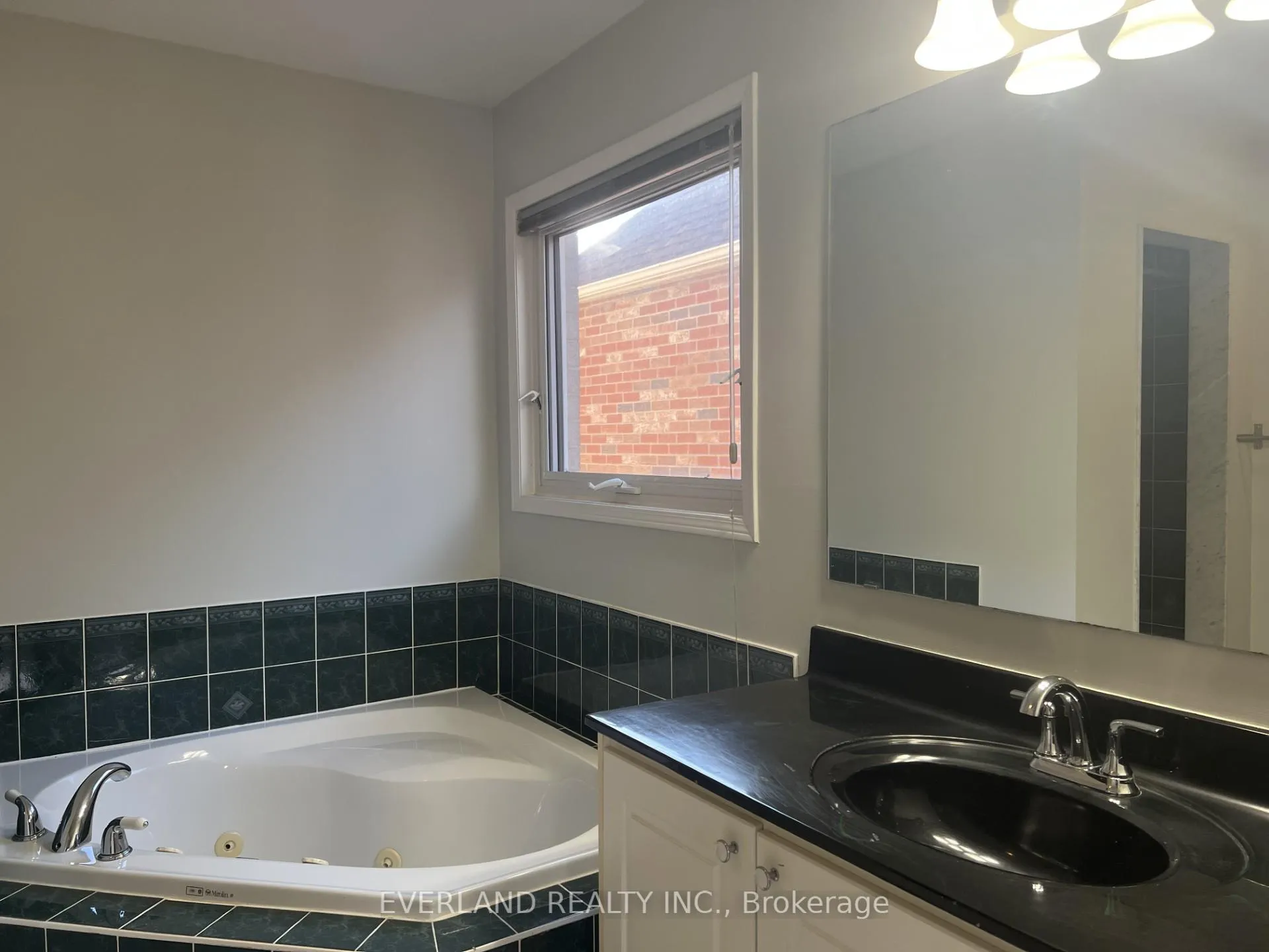 Photo 9 of 15 Orchid Road, Markham, Commerce Valley — HOMEH