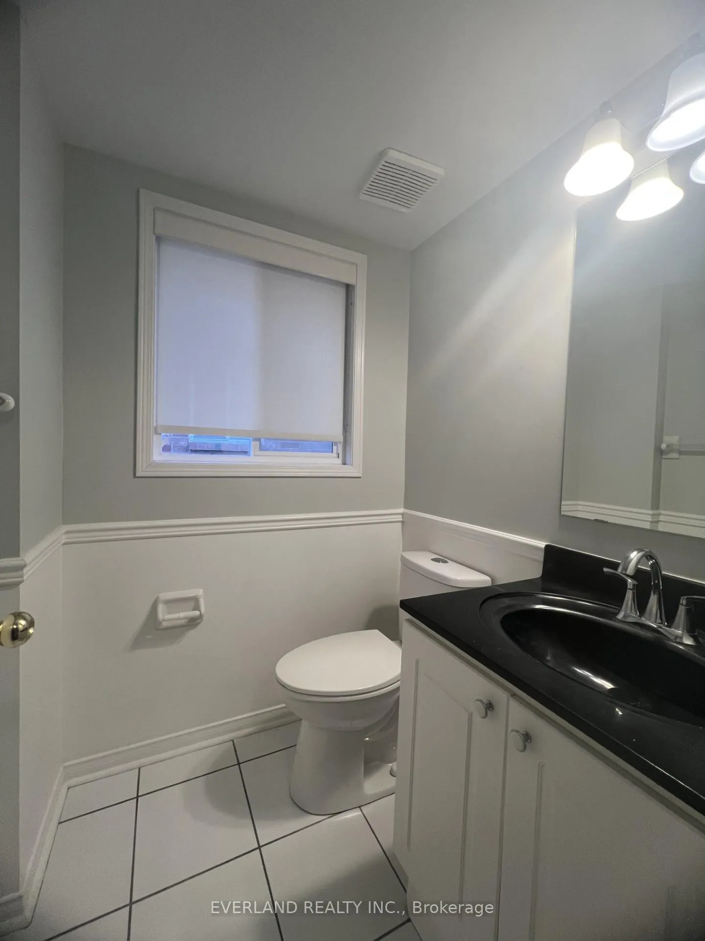 Photo 11 of 15 Orchid Road, Markham, Commerce Valley — HOMEH