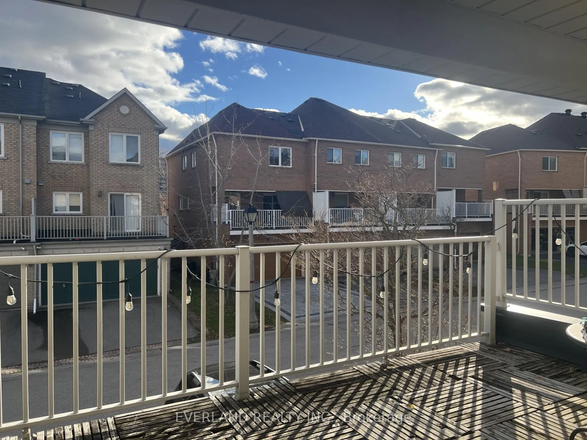 Photo 12 of 15 Orchid Road, Markham, Commerce Valley — HOMEH