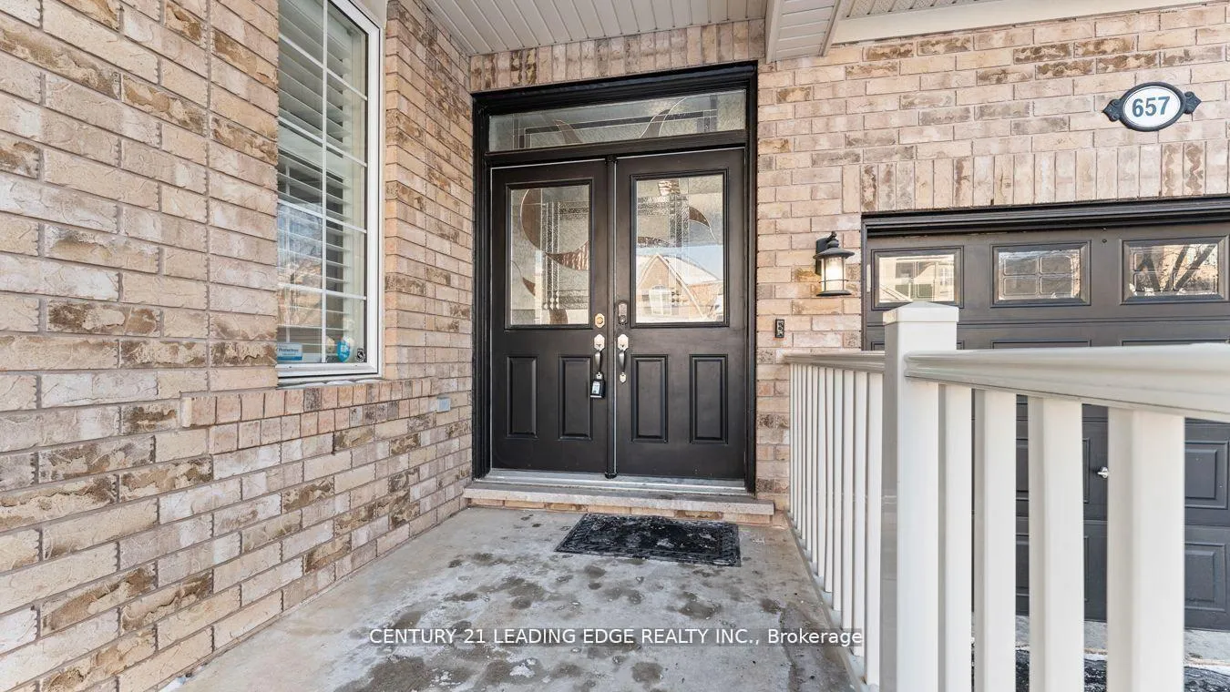 Photo 3 of 657 Brothers Crescent, Milton, Coates — HOMEH
