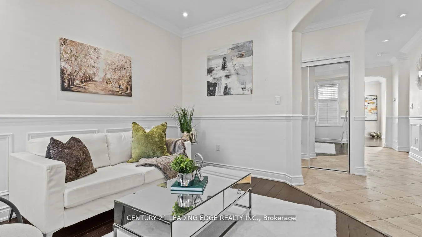 Photo 7 of 657 Brothers Crescent, Milton, Coates — HOMEH
