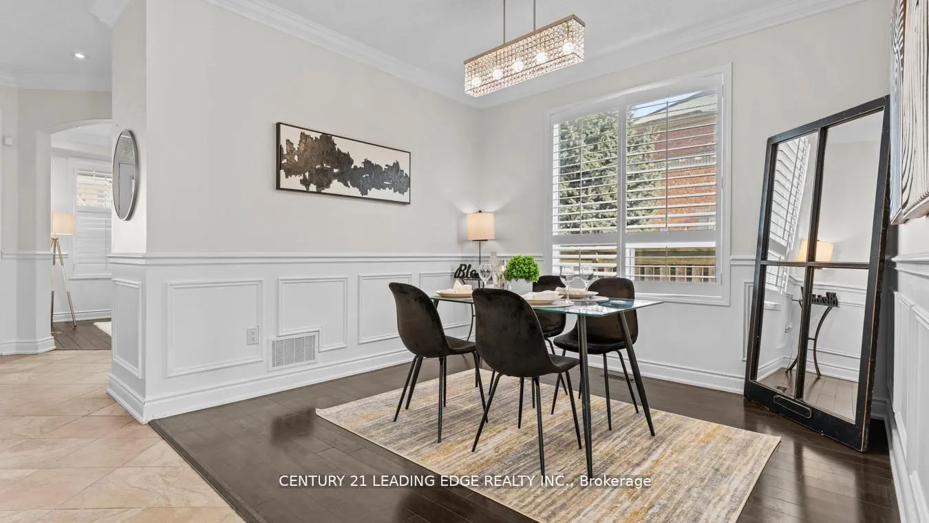 Photo 11 of 657 Brothers Crescent, Milton, Coates — HOMEH